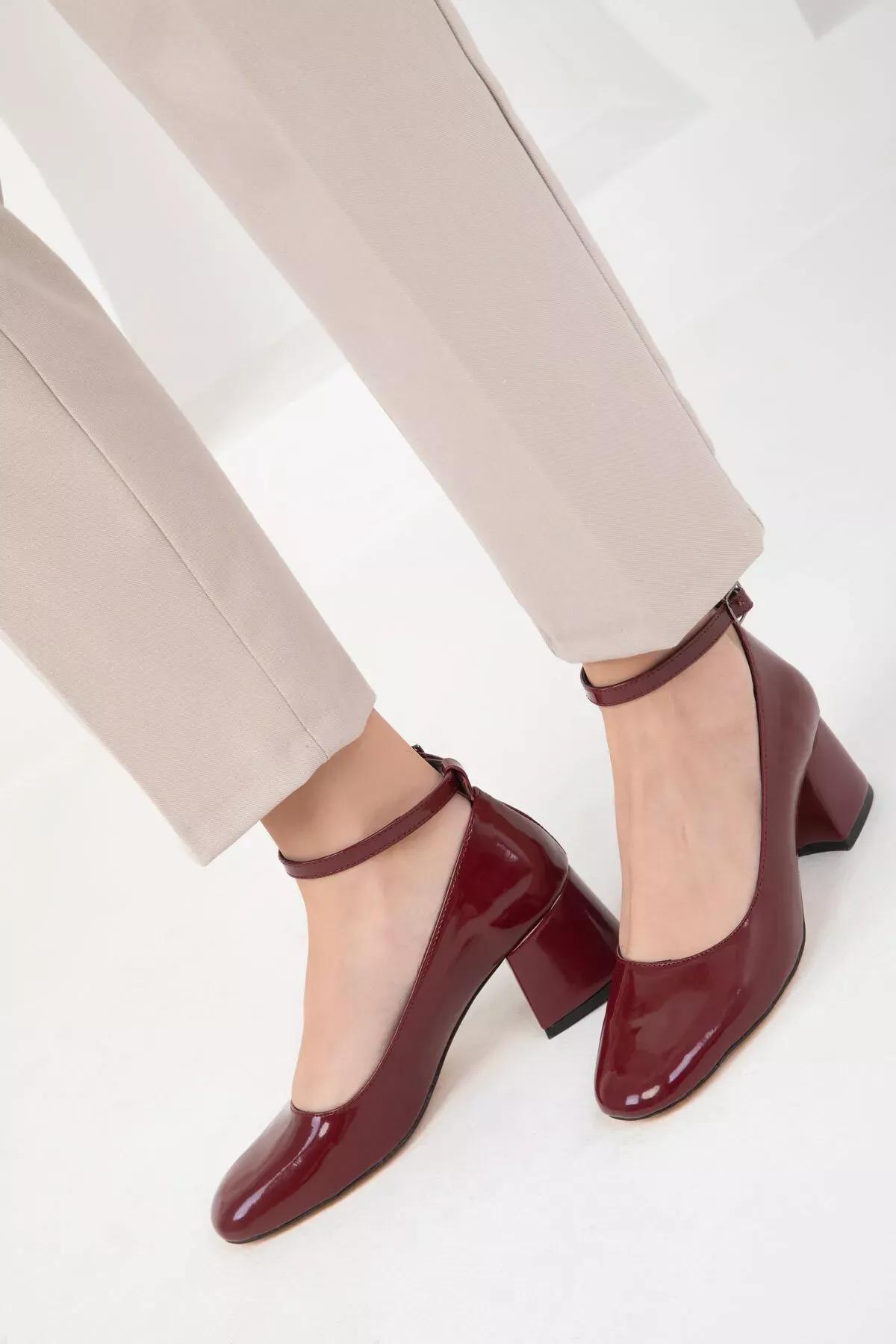 Red Patent Classic Heels, C101_3143, large image number 4