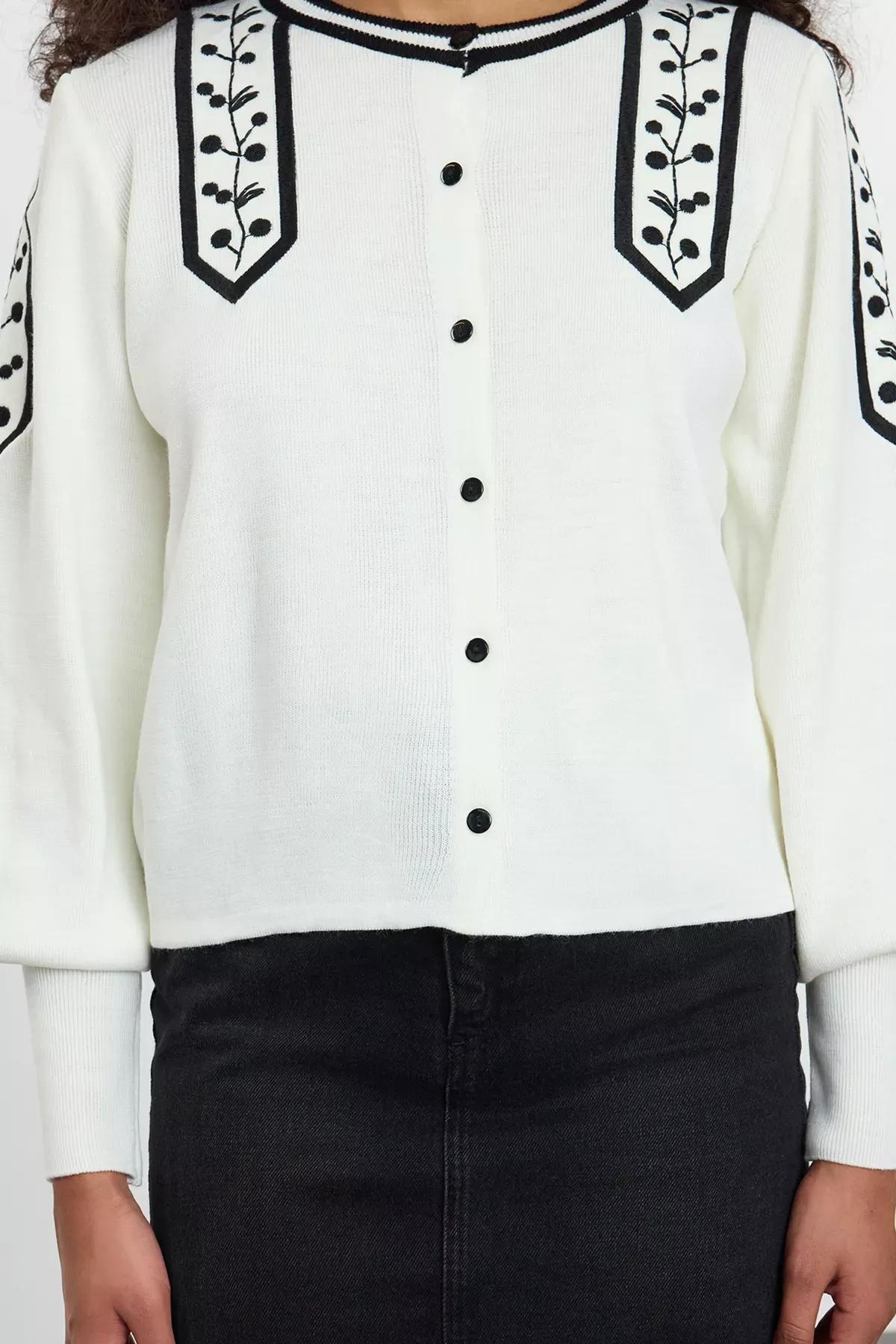 Beige Embroidered Knit Cardigan, , large image number 3