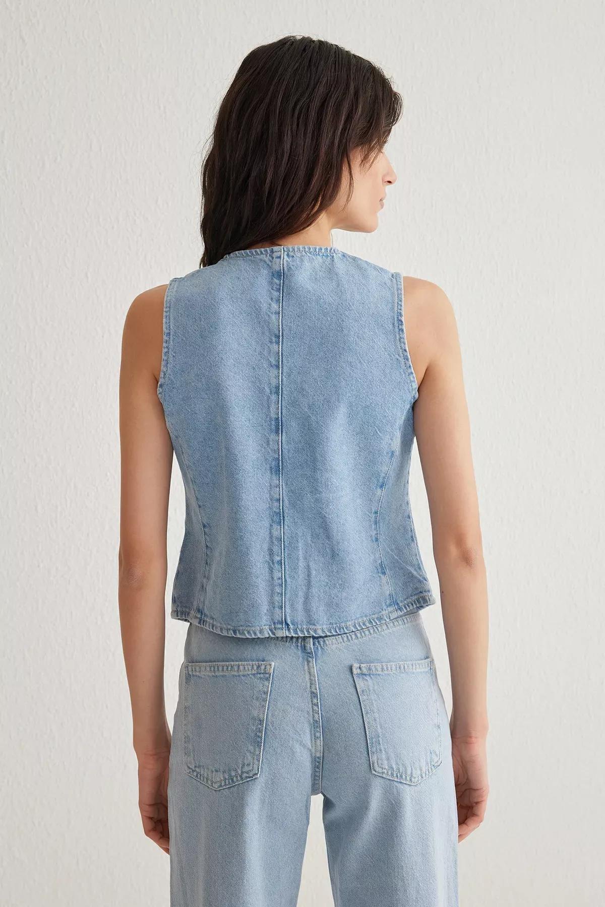 Blue Floral Embroidered Denim Vest, LIGHT BLUE, large image number 4