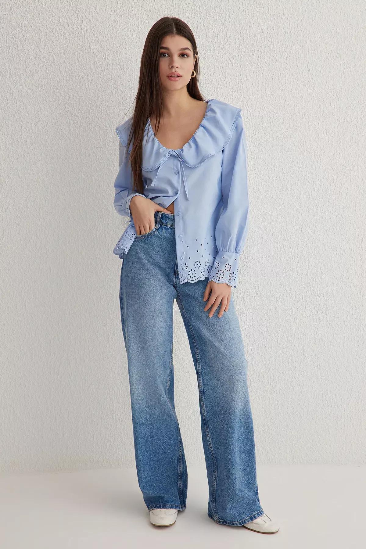 Blue Embroidered Hem Shirt, , large image number 1