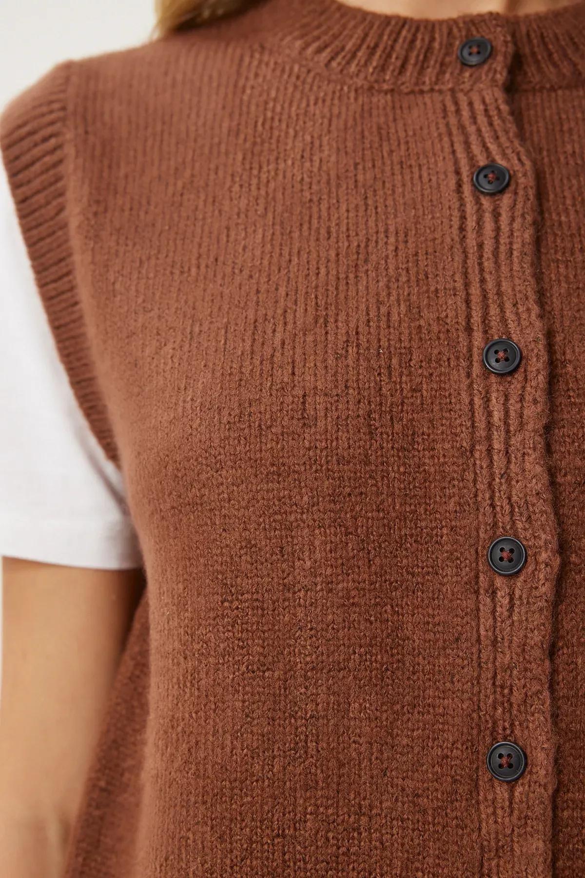 Brown Buttoned Knit Vest, Brown, large image number 4