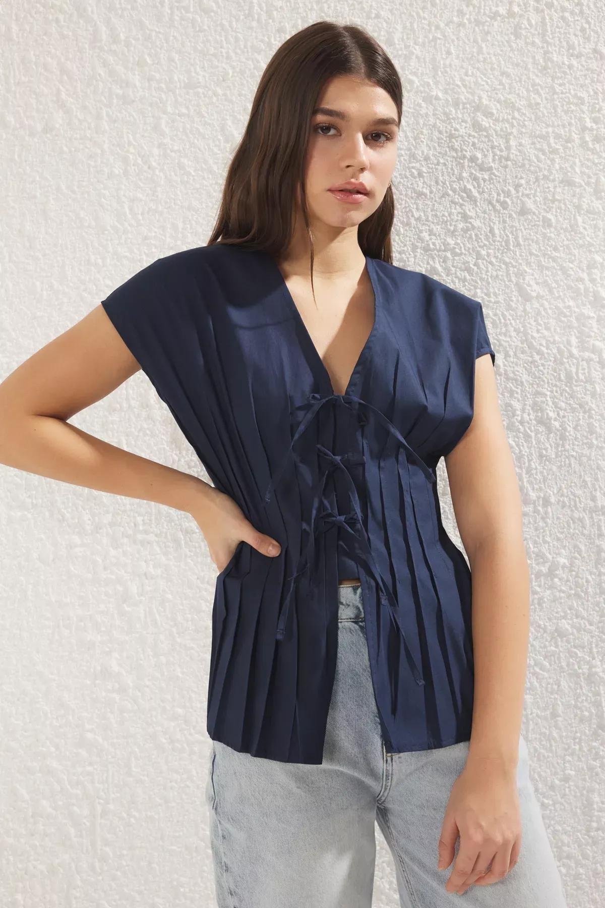 Navy Dart Tied Shirt, Navy blue, large image number 0