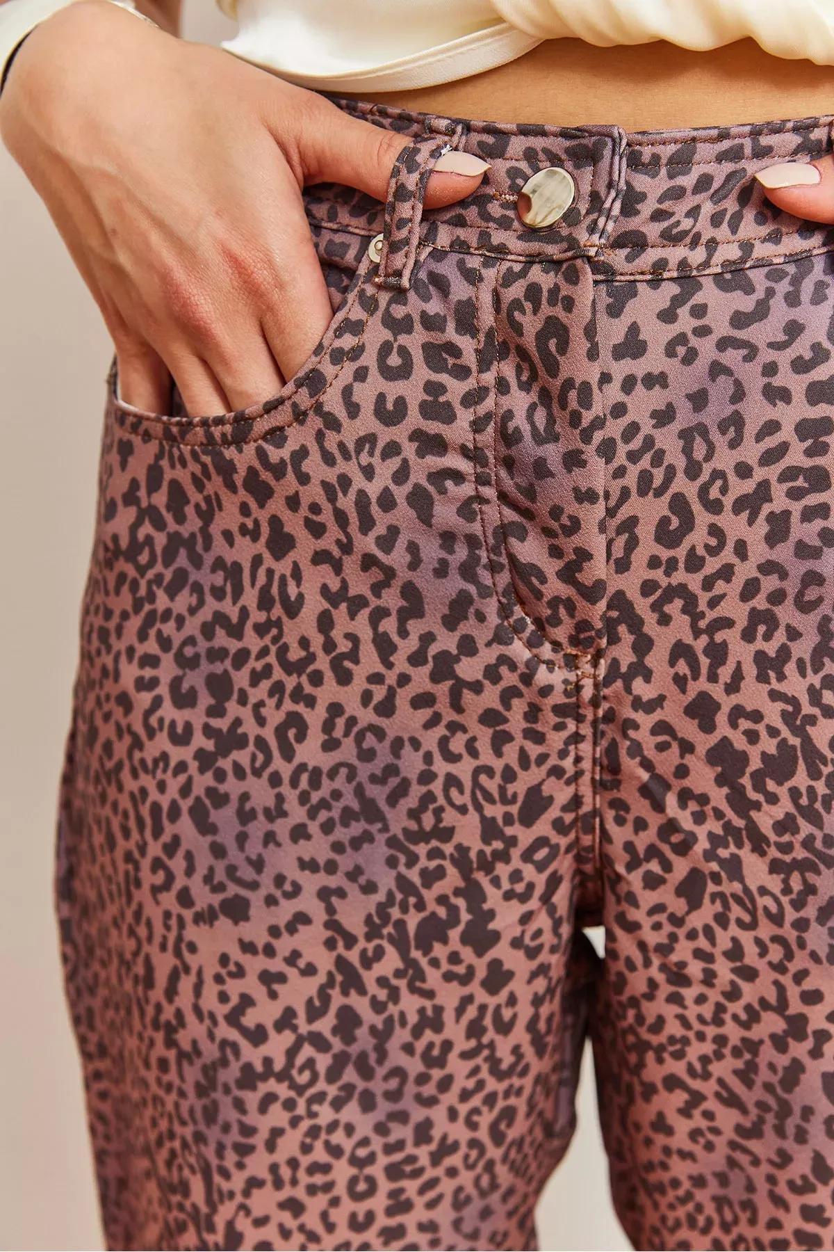 Brown Leopard Patterned Denim Pants, Brown, large image number 4