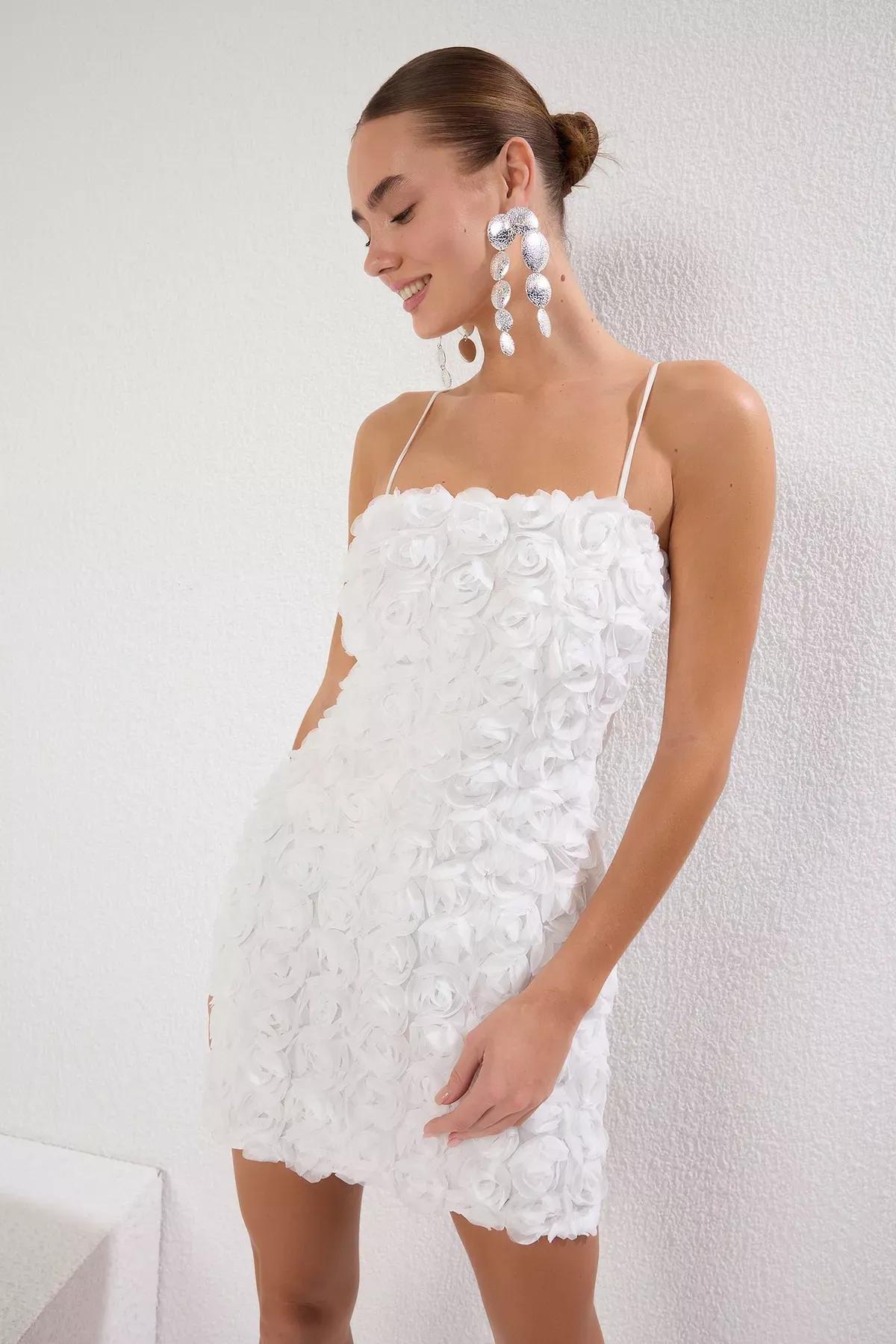 White Applique Detailed Occasionwear Dress, , large image number 0