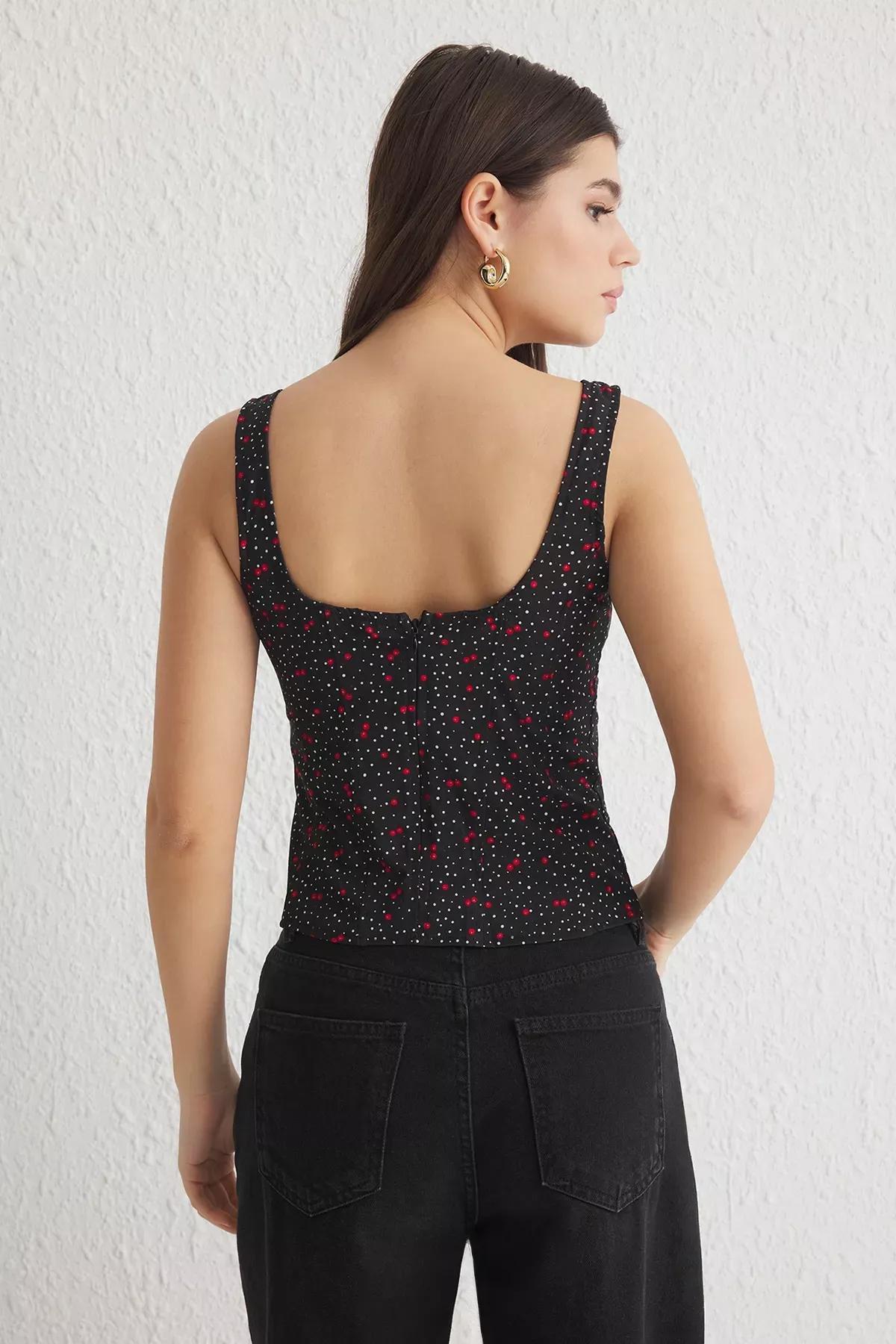 Black Strappy Cherry Front Crop Blouse, , large image number 4