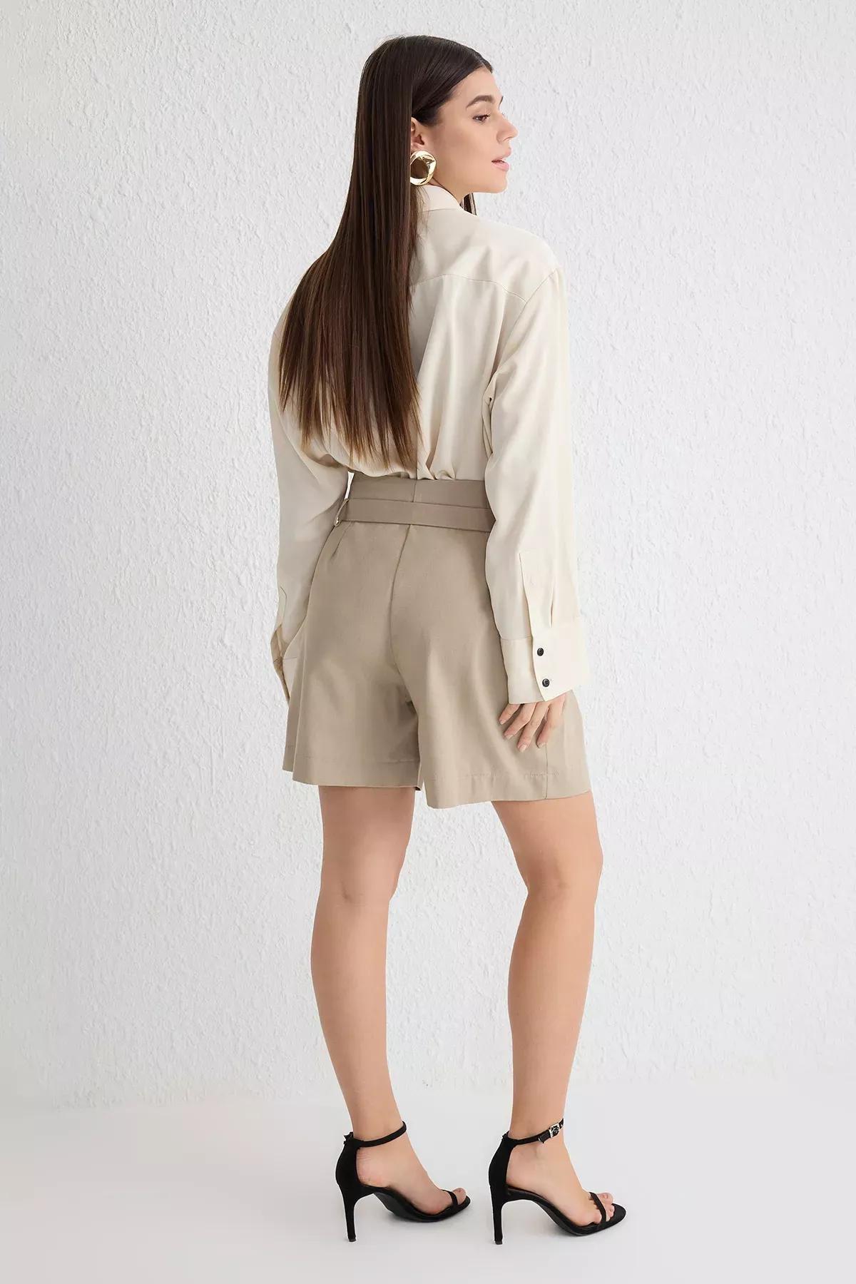 Green Belted Waist Woven Shorts, , large image number 4