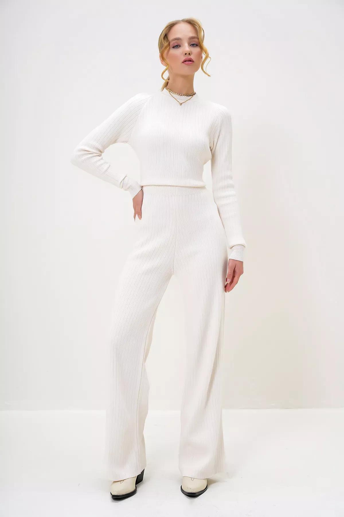 White crew neck crop set, Ecru, large image number 0