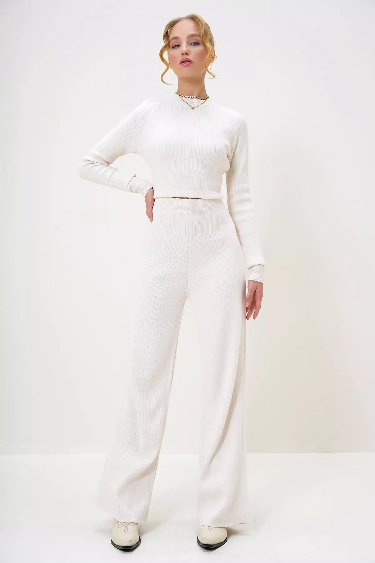 White crew neck crop set, Ecru, large image number 3