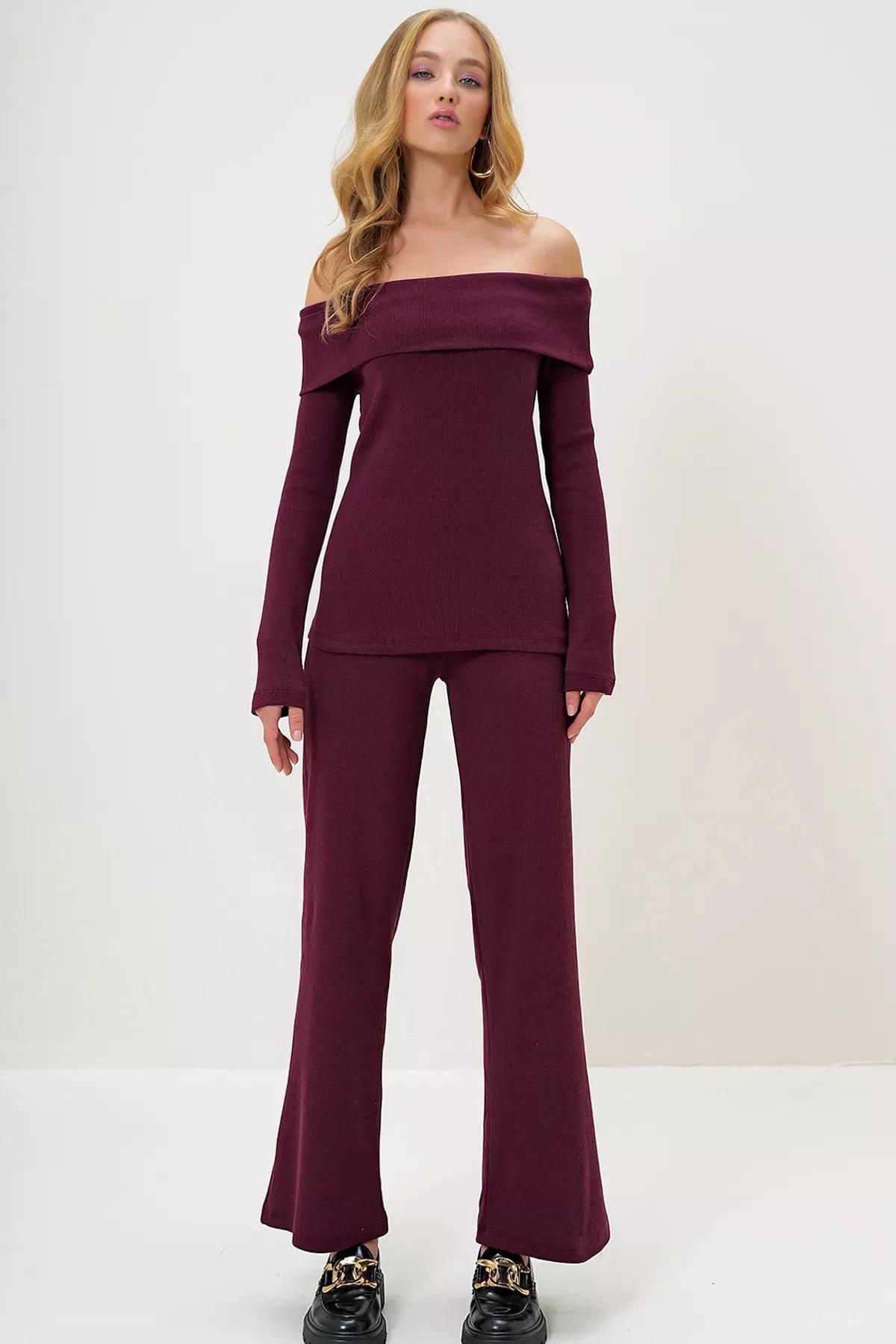 Burgundy Madonna Collar Suit, Burgundy, large image number 2