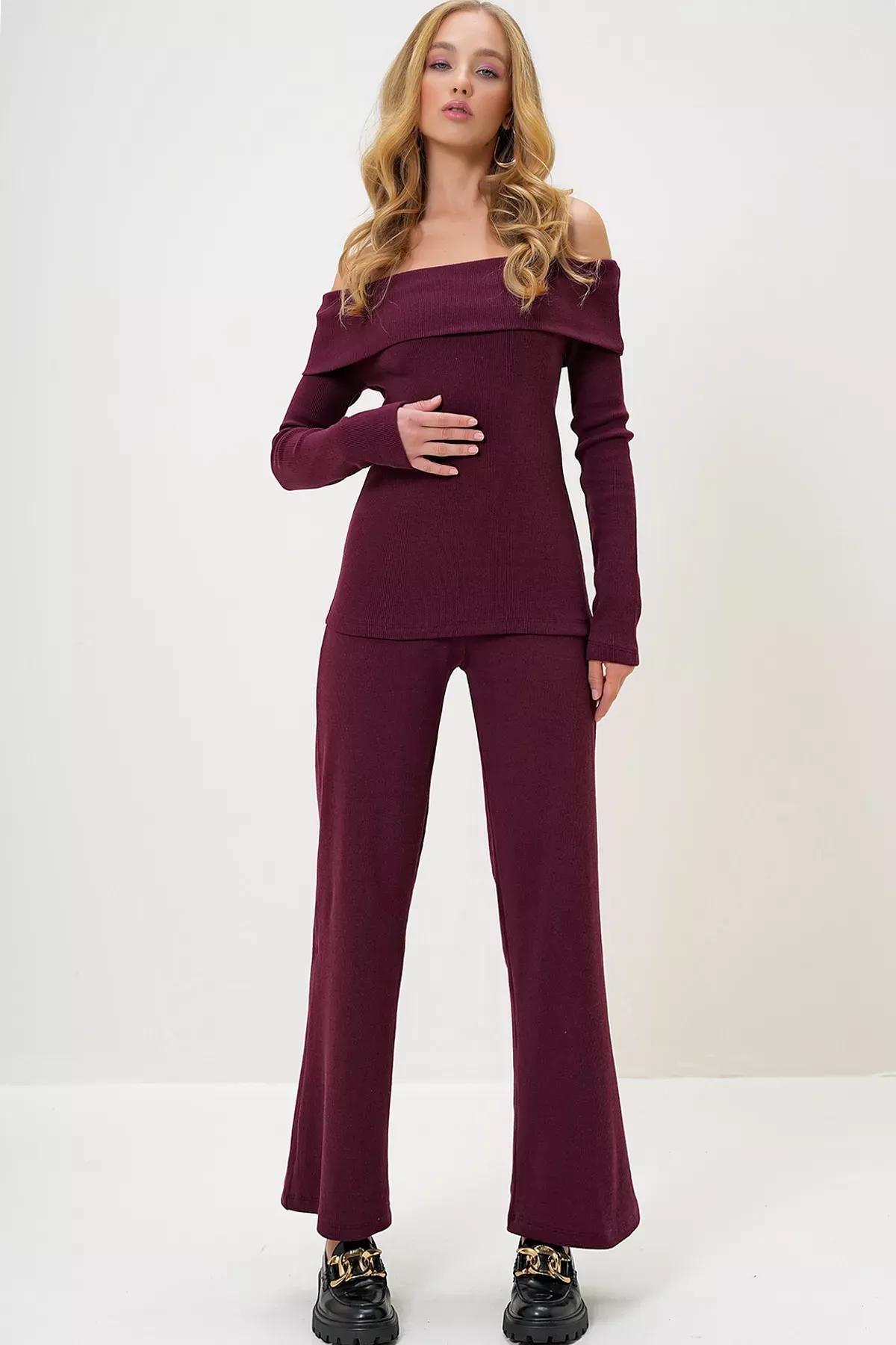 Burgundy Madonna Collar Suit, Burgundy, large image number 4