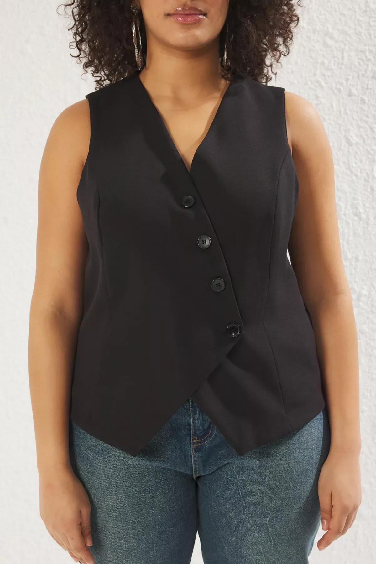 Black Buttoned Plus-Size Woven Vest, BLACK, large image number 2