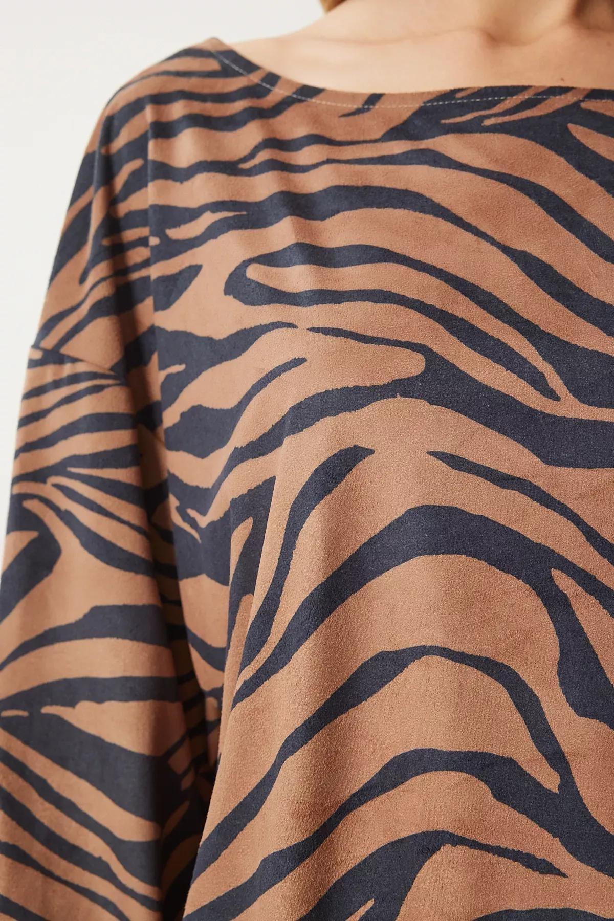 Black-Beige Zebra Suede Knit Blouse, Black Beige, large image number 4