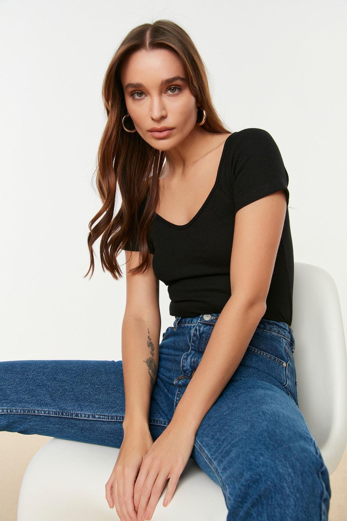 Black Slim Sweetheart Neckline Blouse, , large image number 1