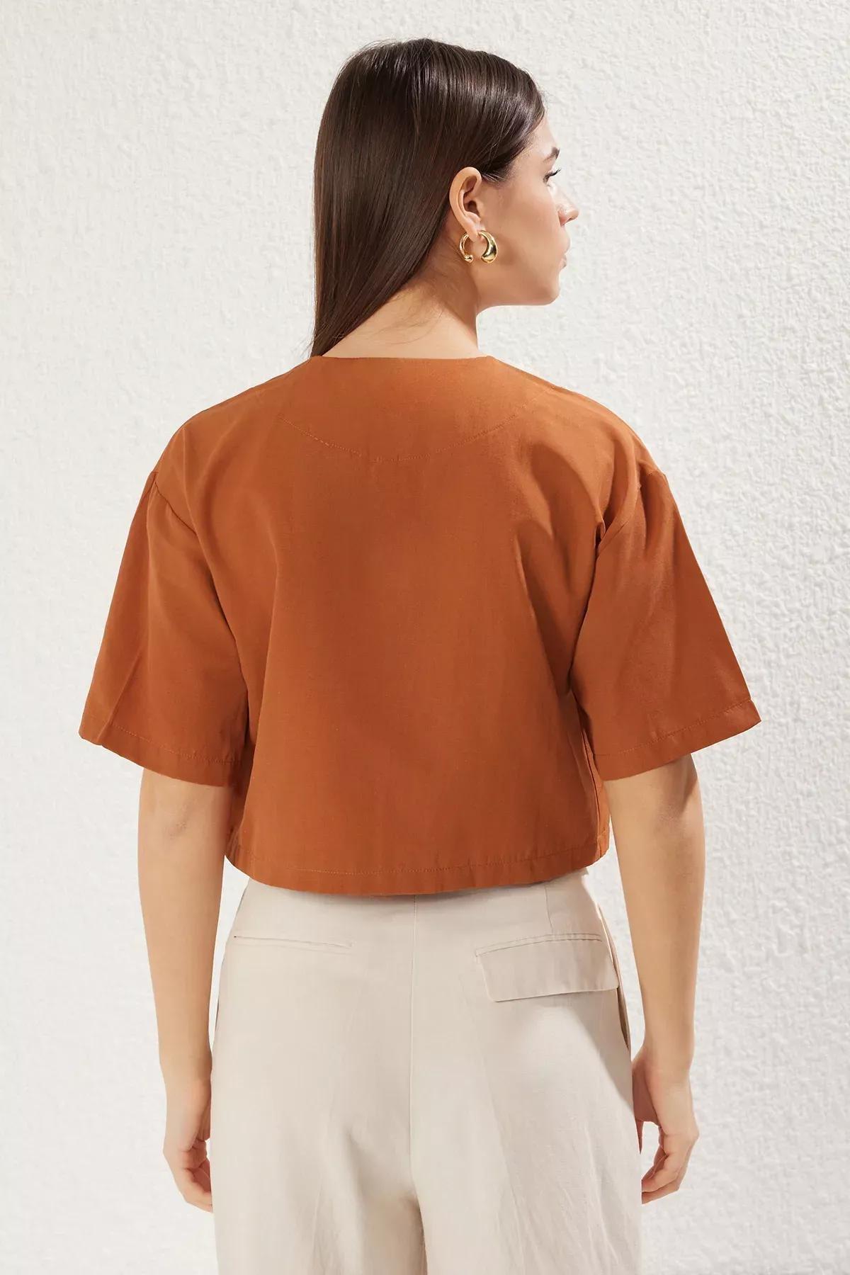 Brown Tie Crop Blouse, Brown, large image number 4