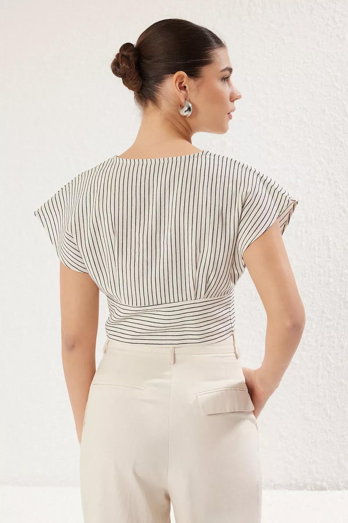 White Linen Look Short Sleeve Crop, , large image number 4