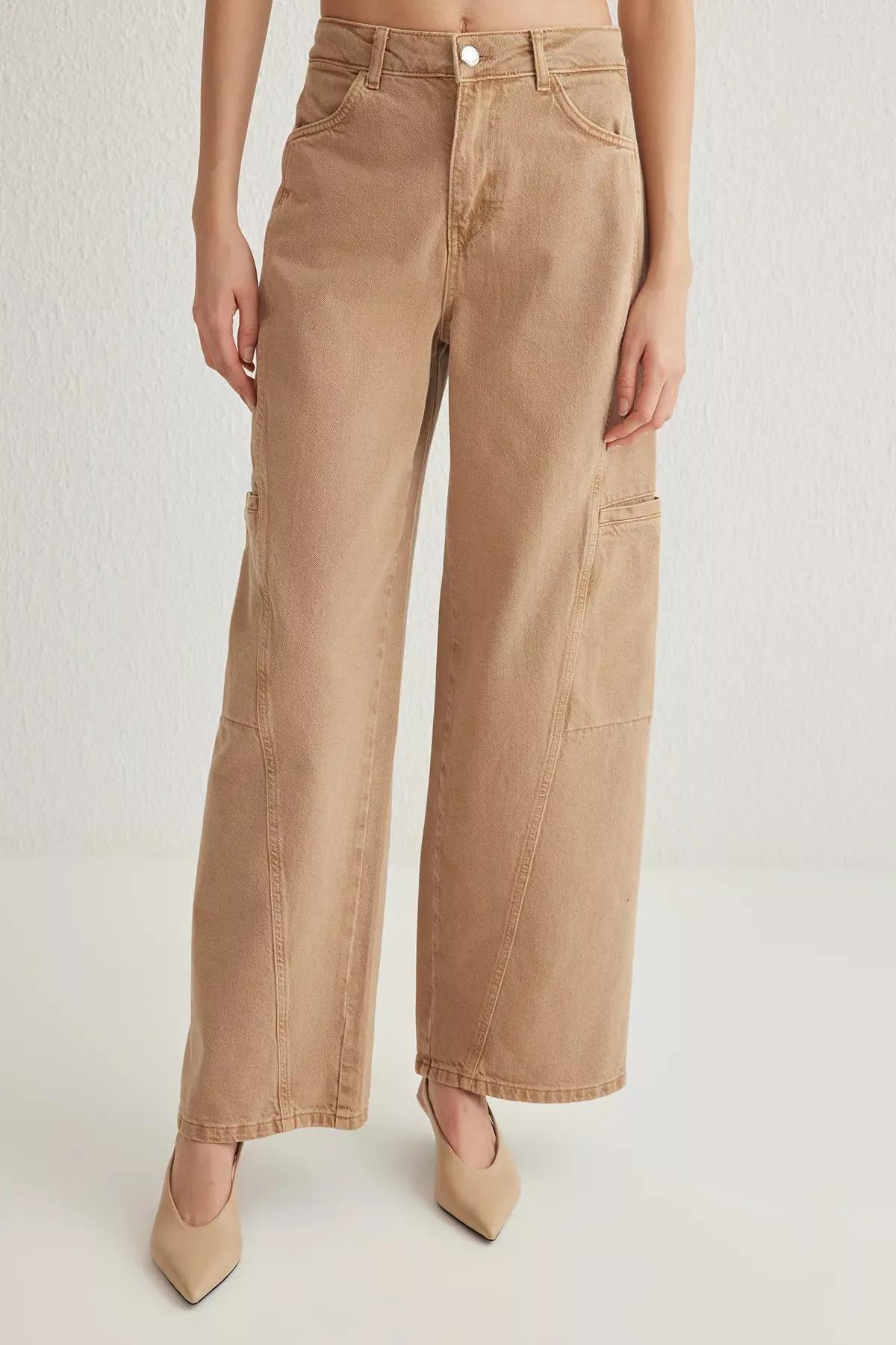 Camel Pocket Barrel Jeans, Brown, large image number 2