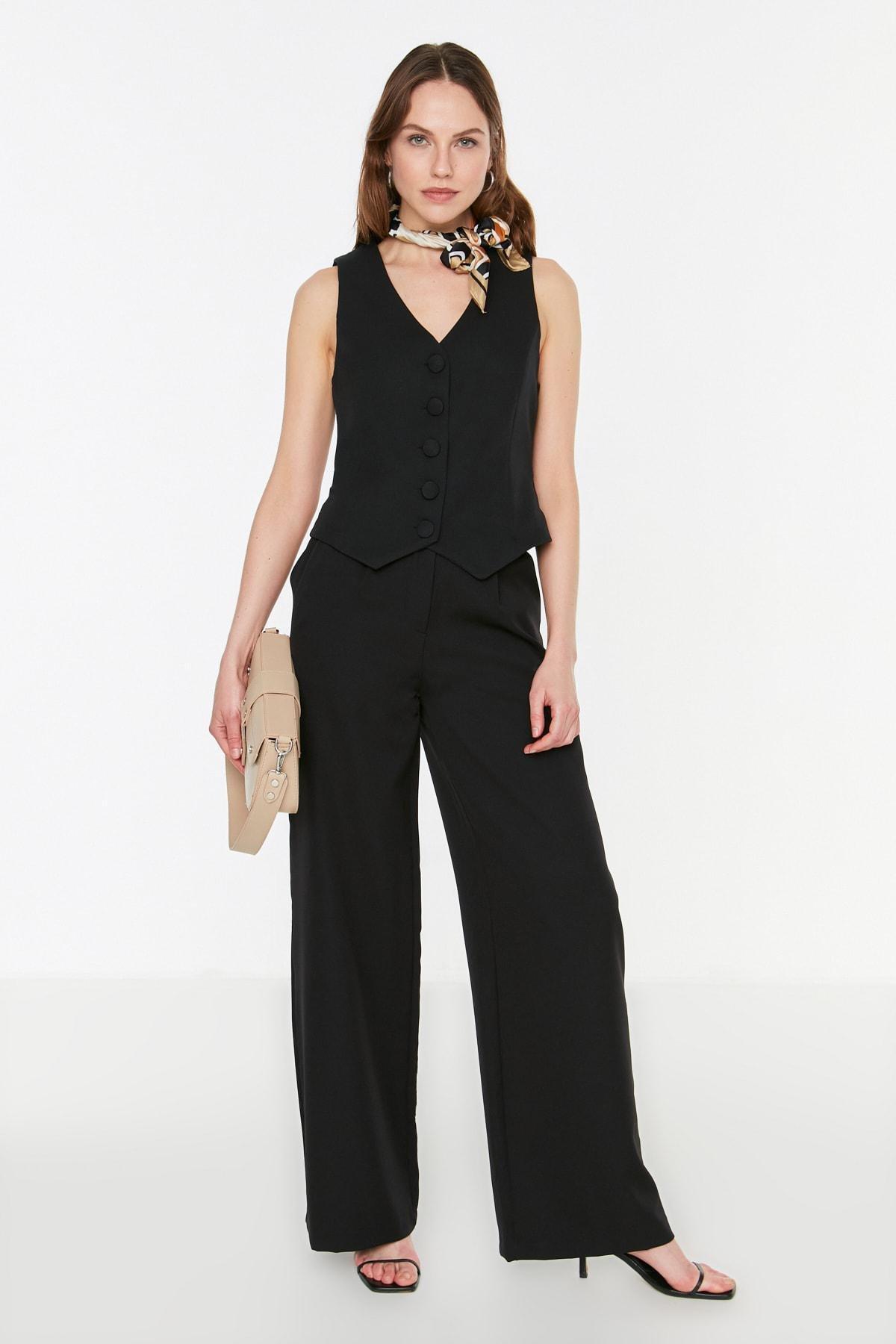 Black V-Neck Fitted Vest, , large image number 2
