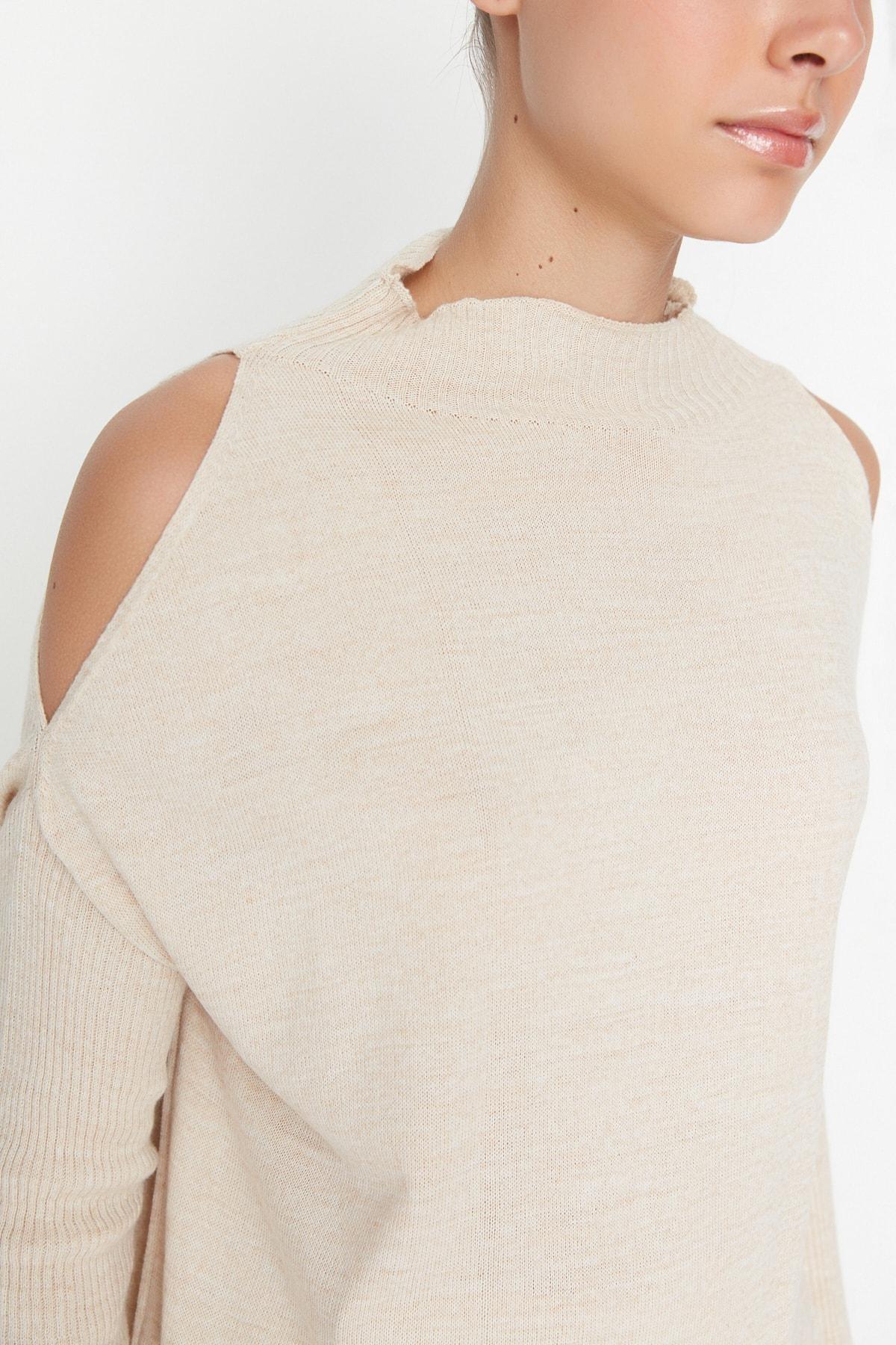 Trendyol - Beige Regular Sweater
