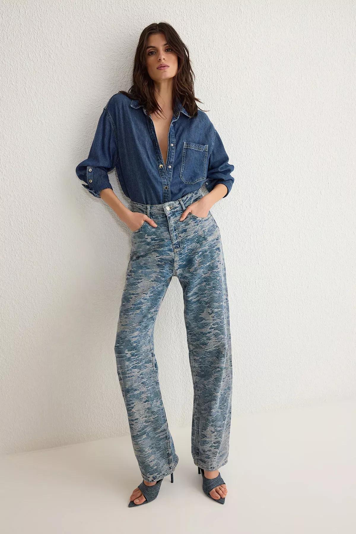 Blue Textured Low Waist Jeans, , large image number 1