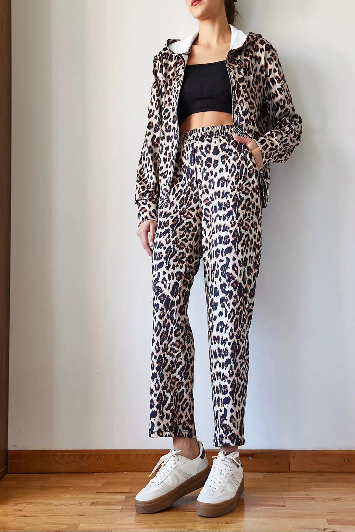 Cream Leopard Print Lounge Set, , large image number 1