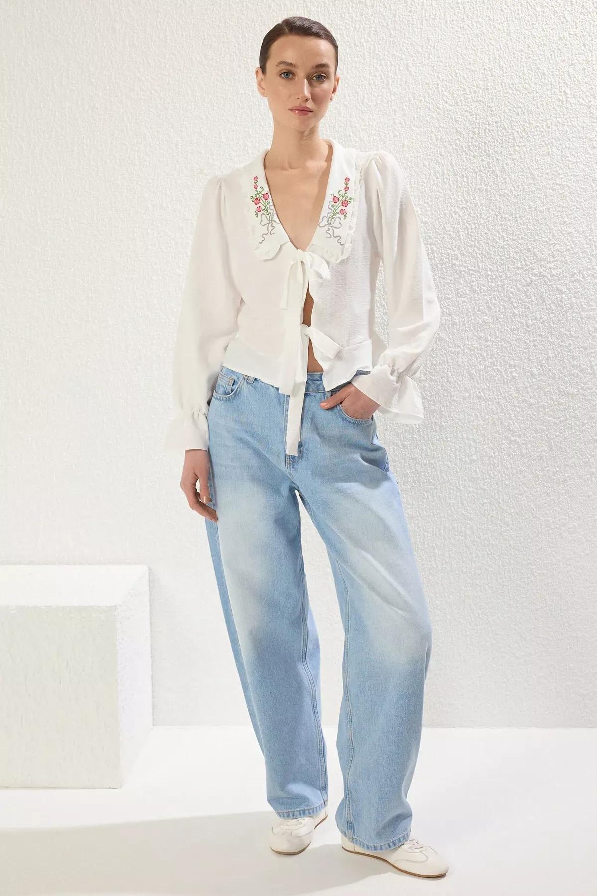 White Embroidery Front Tie Shirt, White, large image number 1