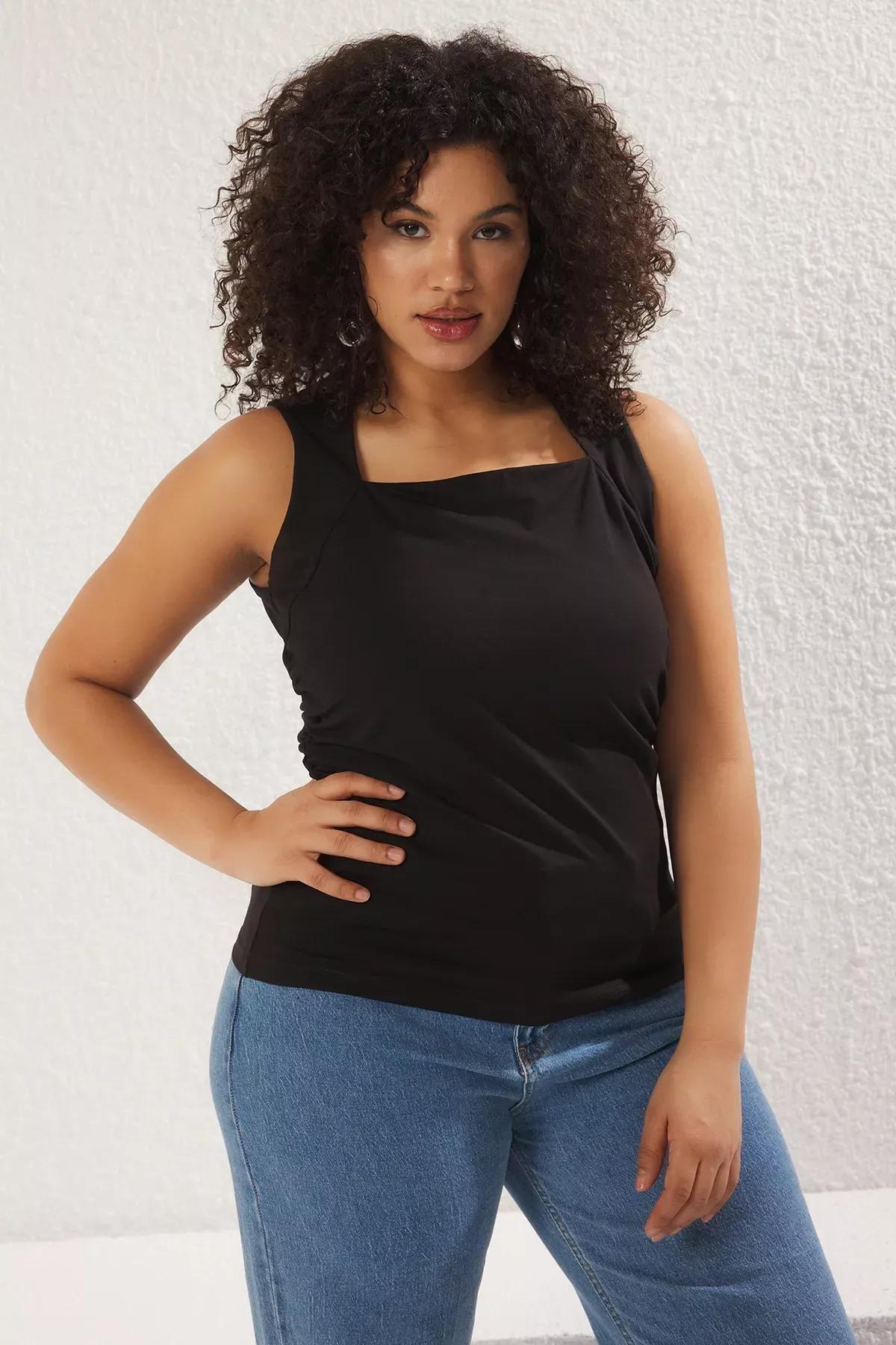 Black Plain Square Neck Strappy Gathered Blouse, , large image number 1