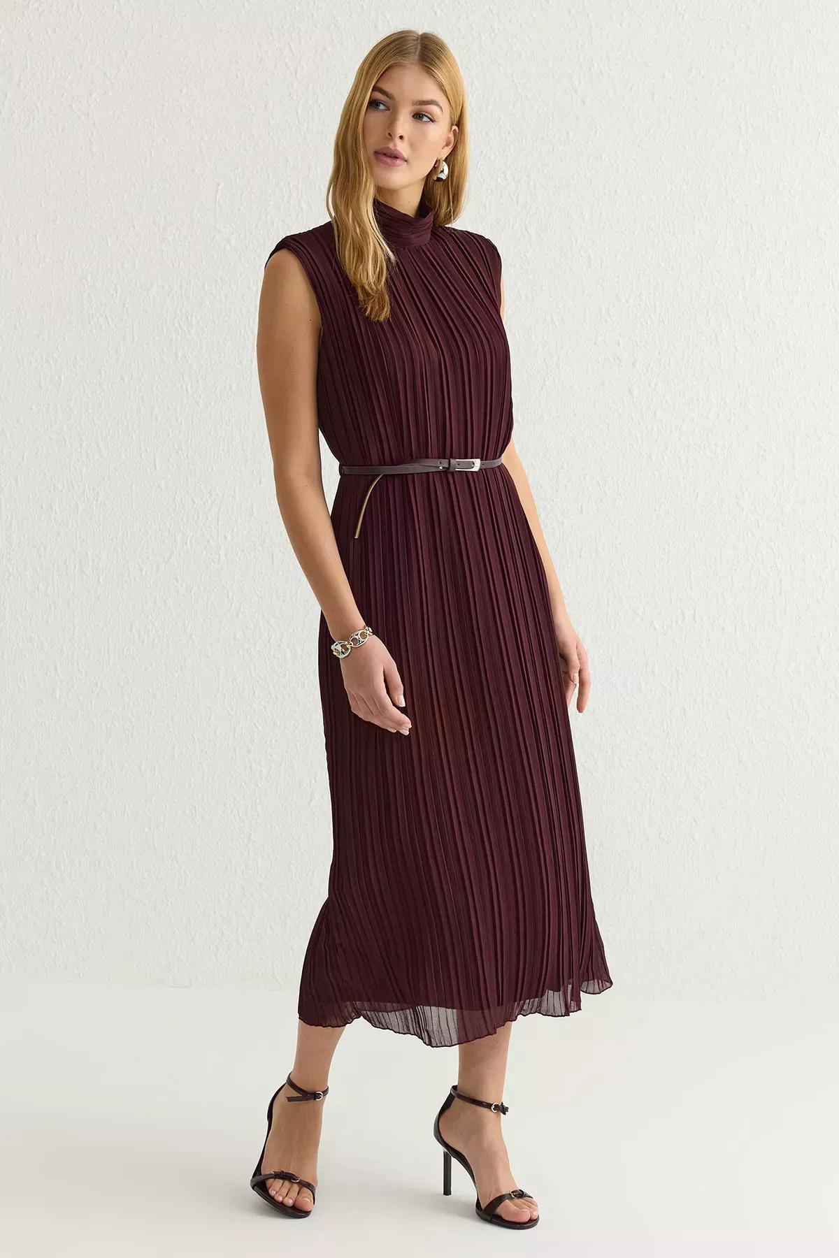Burgundy Belted Pleated Midi Dress, , large image number 0
