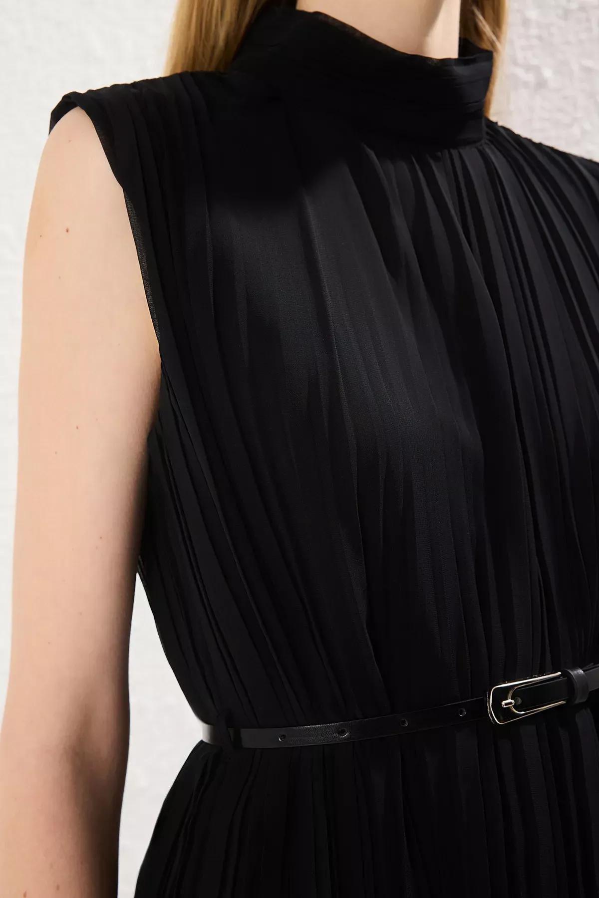 Black Belted Straight Pleated Midi Dress, , large image number 2