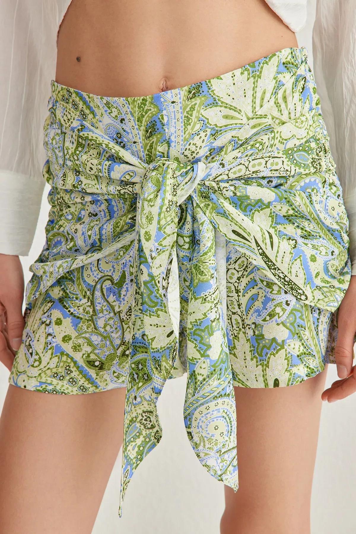 Green Drawstring Mini Shawl Shorts, , large image number 2