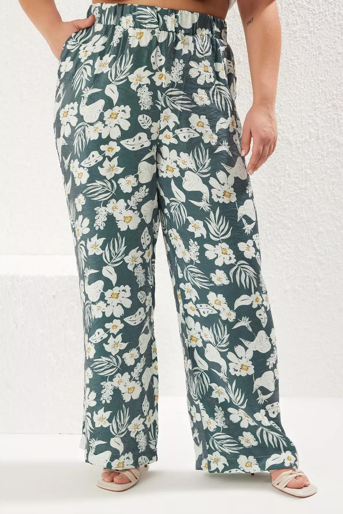 Multicolour High Waist Relaxed Floral Plus-Size Trousers, C101_7382, large image number 2