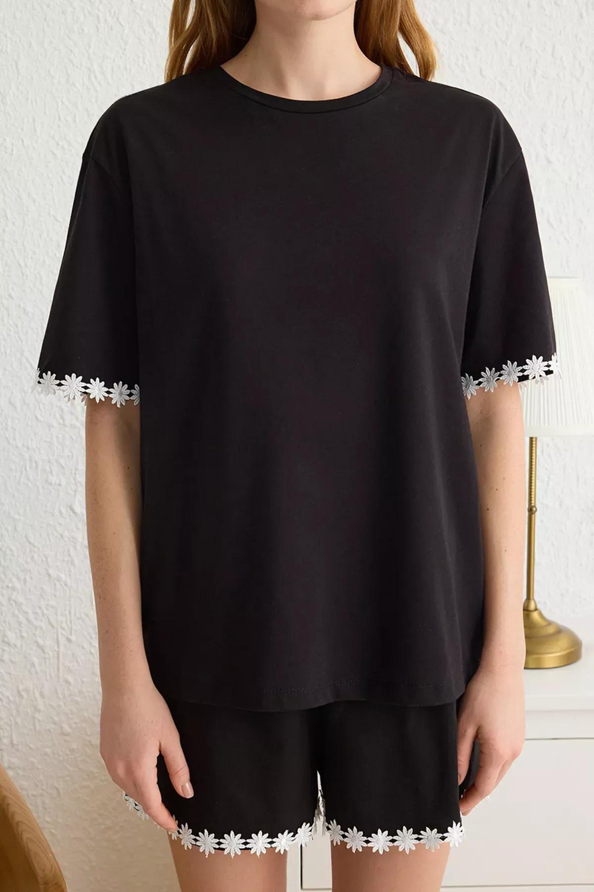 Black Daisy Stripe Pajama Set, , large image number 2