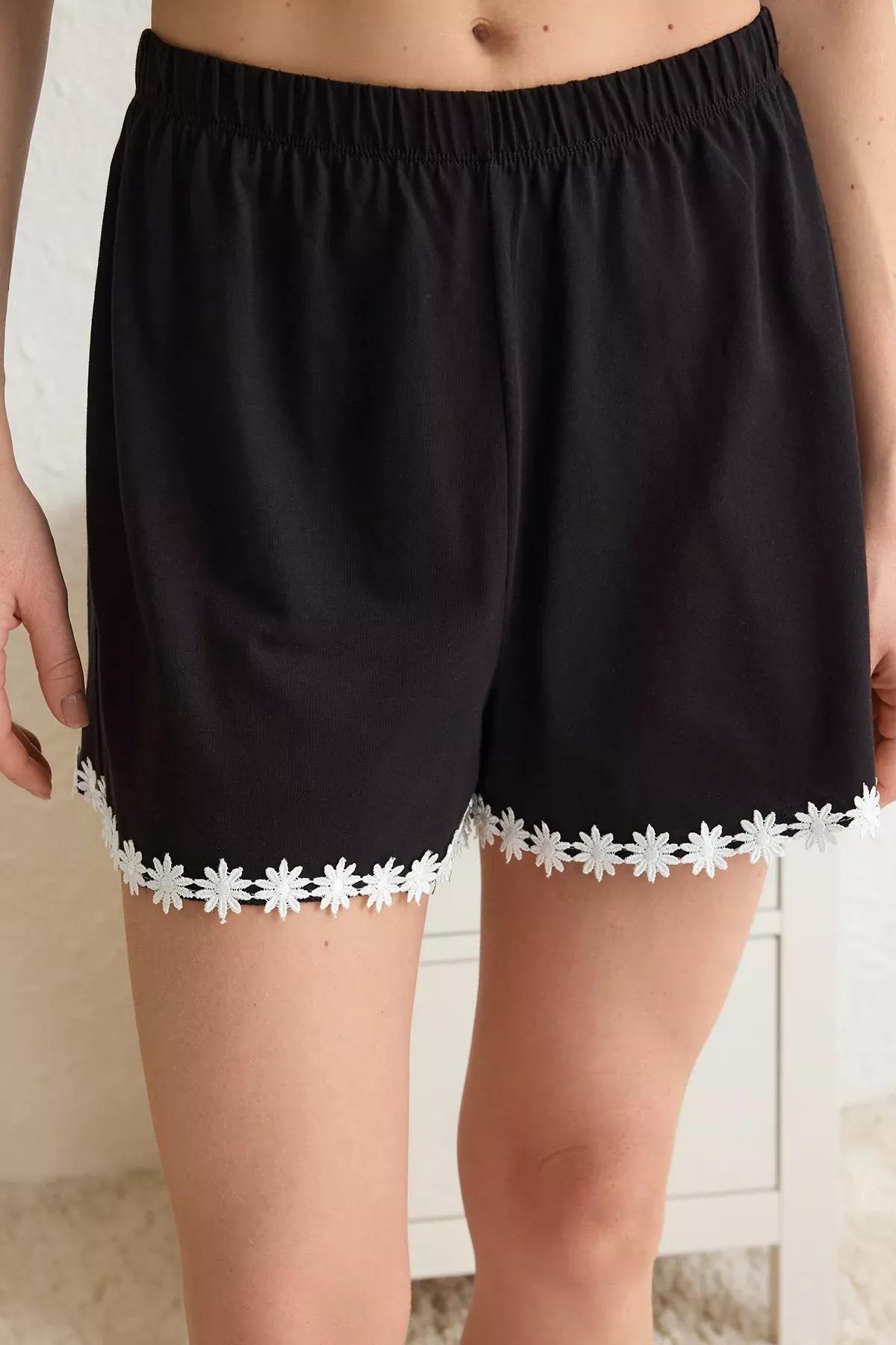 Black Daisy Stripe Pajama Set, , large image number 3