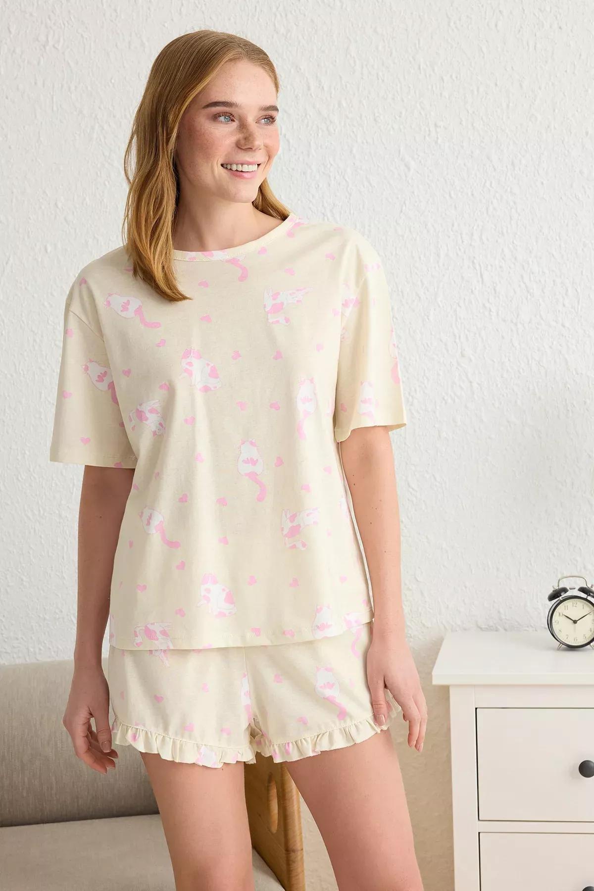 Beige Cat Heart Ruffle Shorts Set, , large image number 1