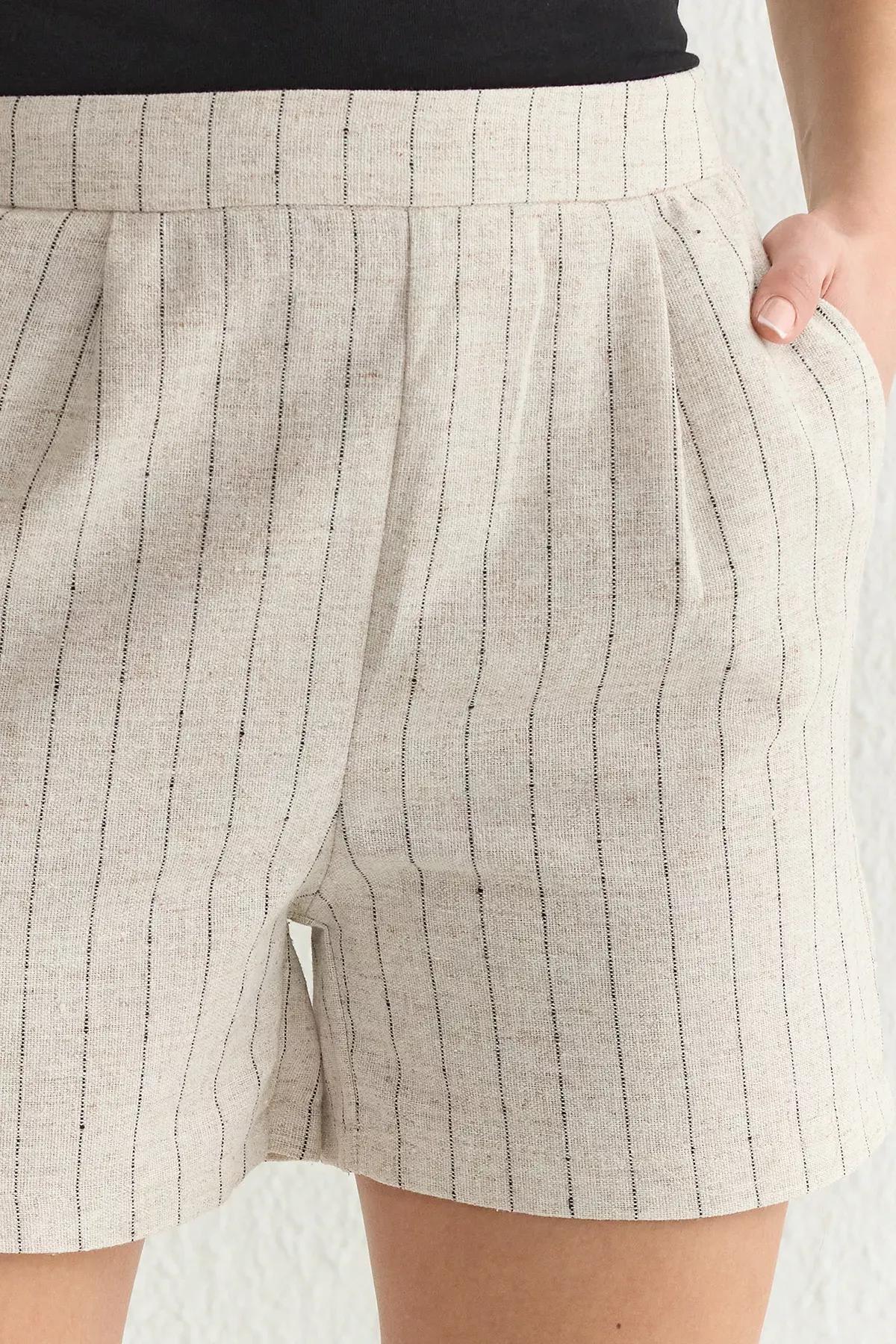 Beige Striped Back Waist Knee Shorts, , large image number 3