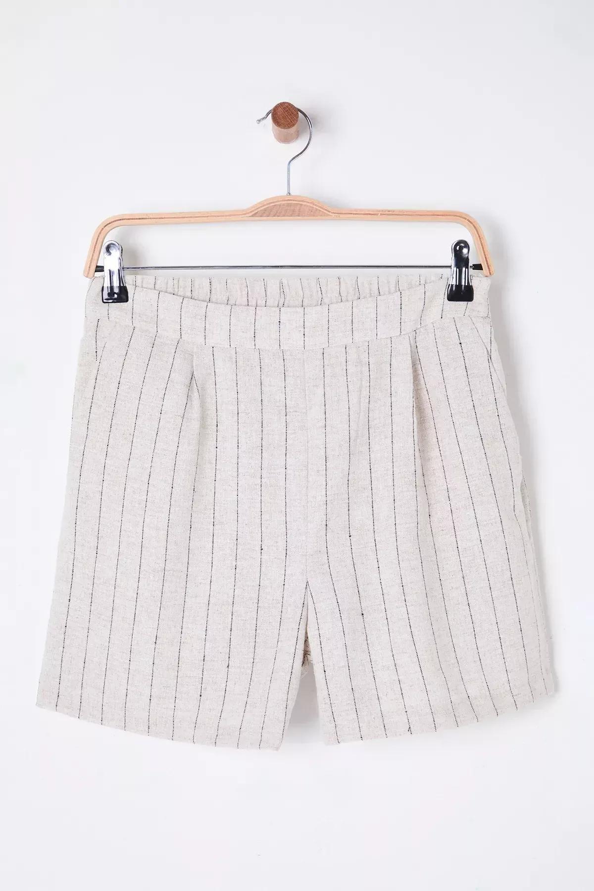 Beige Striped Back Waist Knee Shorts, Beige, large image number 8