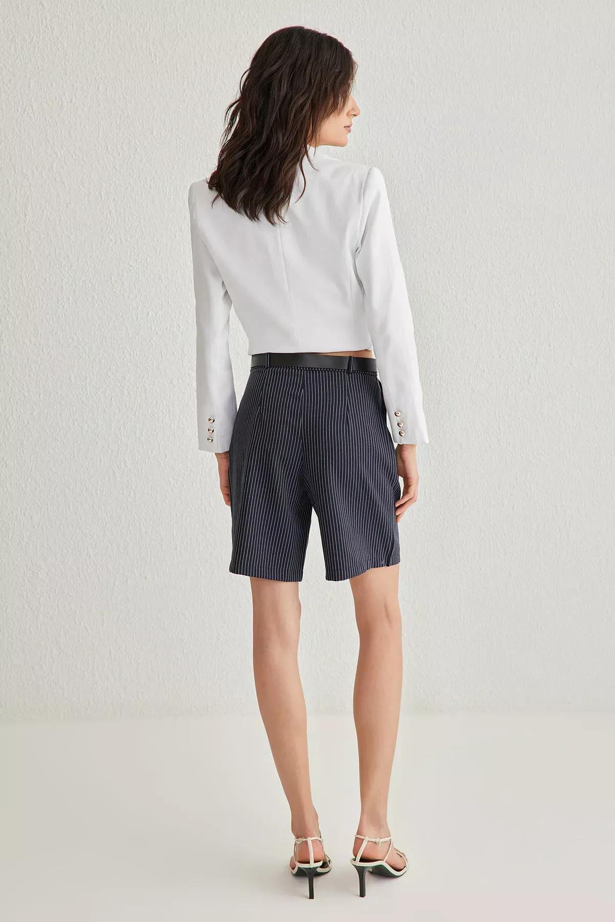 Navy Belted Knee Length Shorts, , large image number 4