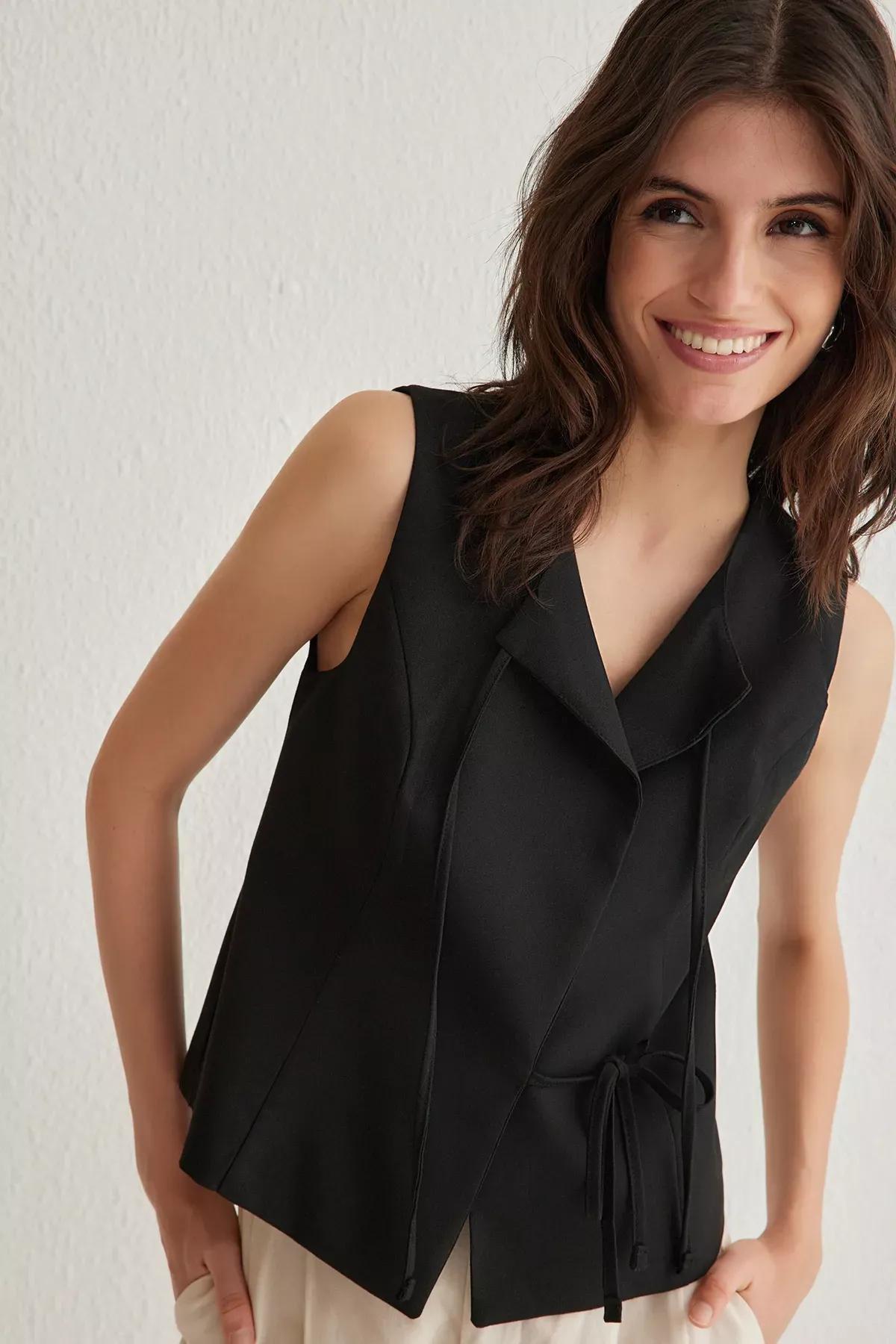 Black Slim Fit Lacing Vest, BLACK, large image number 1