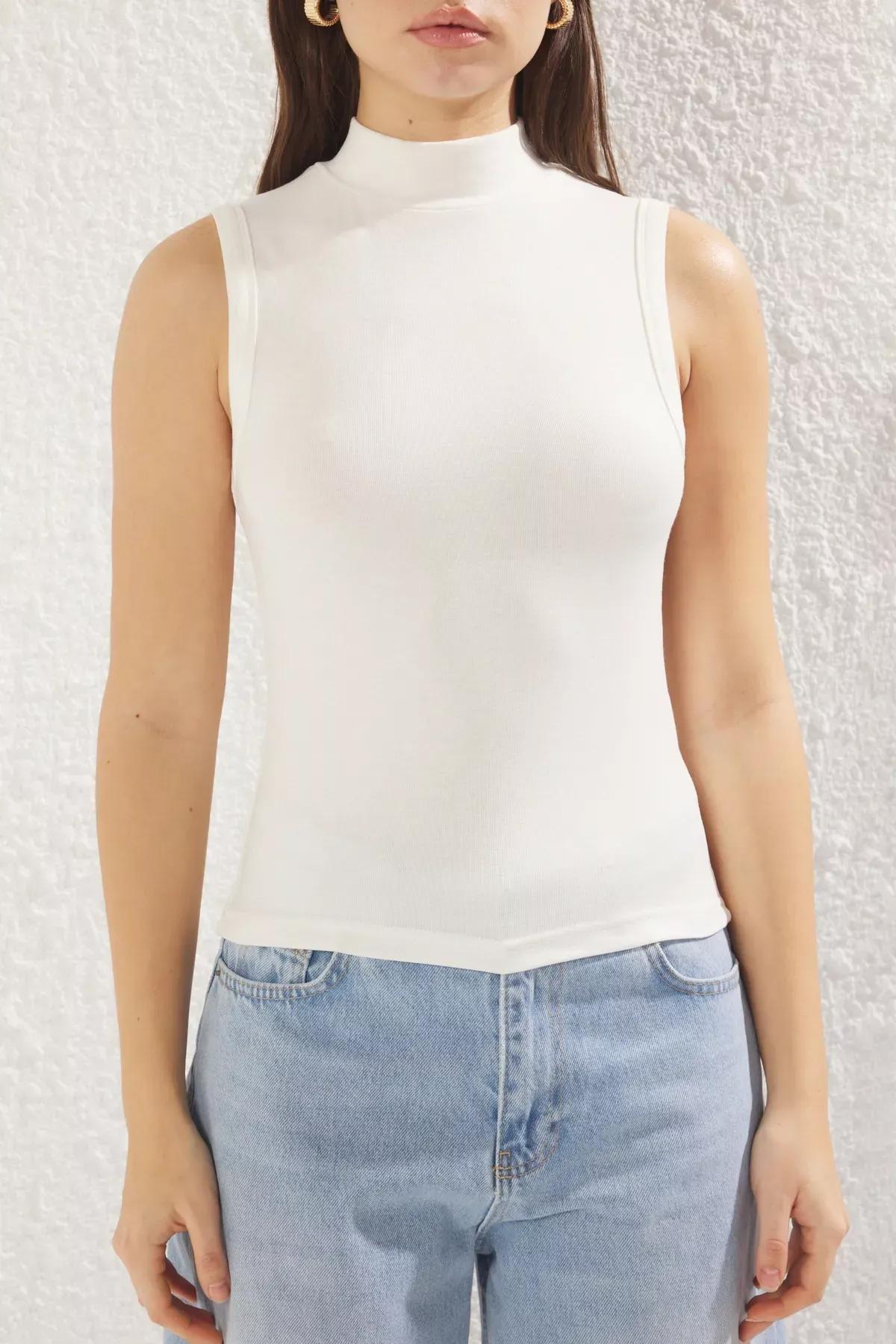 Beige Sleeveless Knit Stand Collar Blouse, Ecru, large image number 2