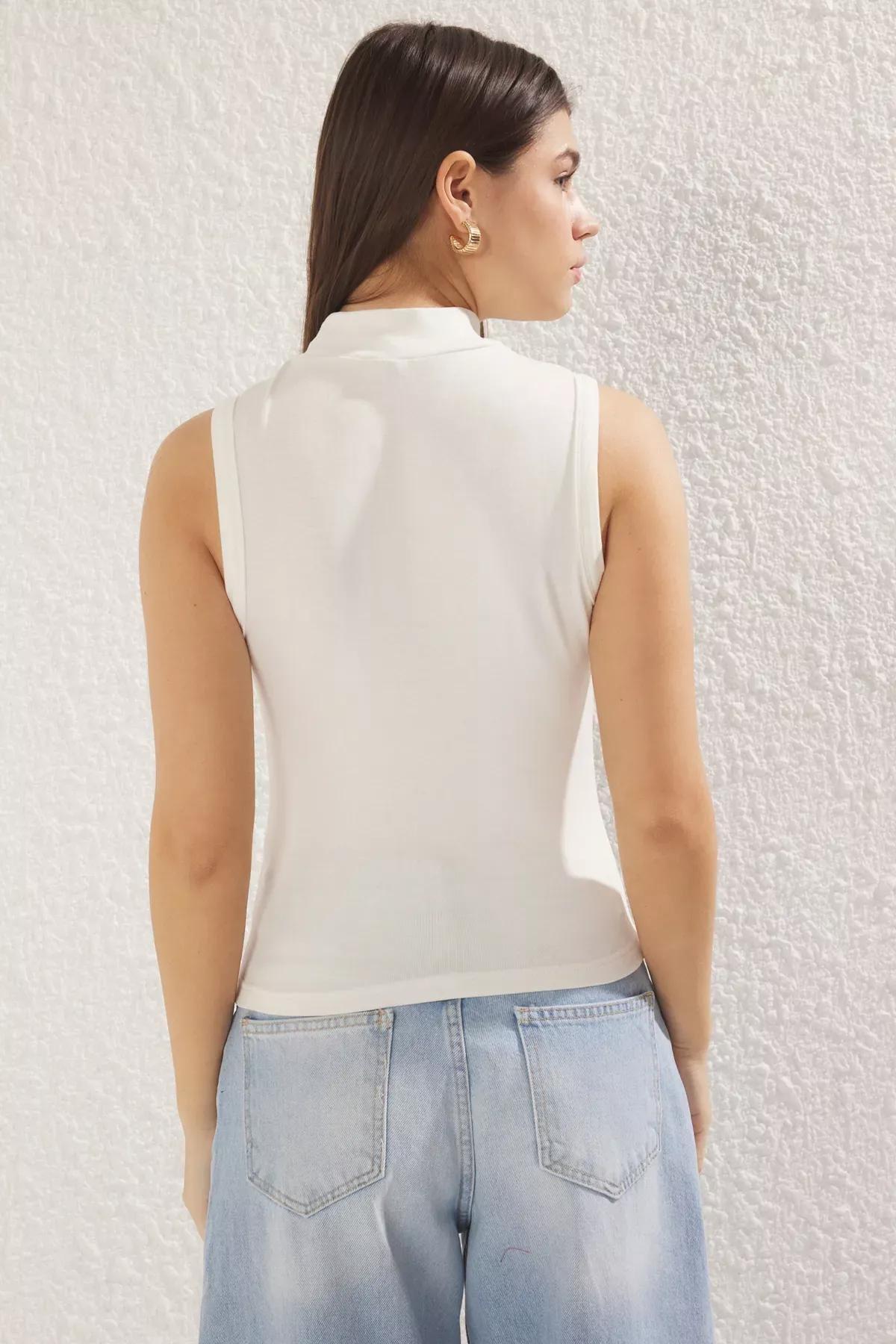 Beige Sleeveless Knit Stand Collar Blouse, Ecru, large image number 4