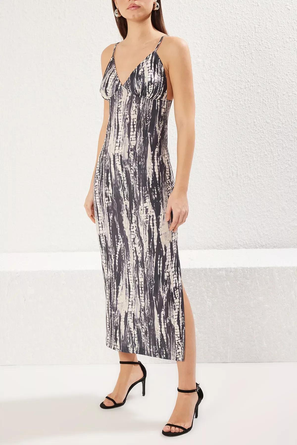 Black Printed V-Neck Bodycon Maxi Dress, C101_7382, large image number 2