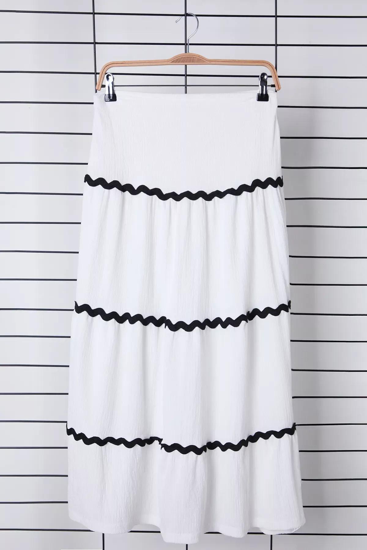White Flared Crepe Knit Skirt, , large image number 0