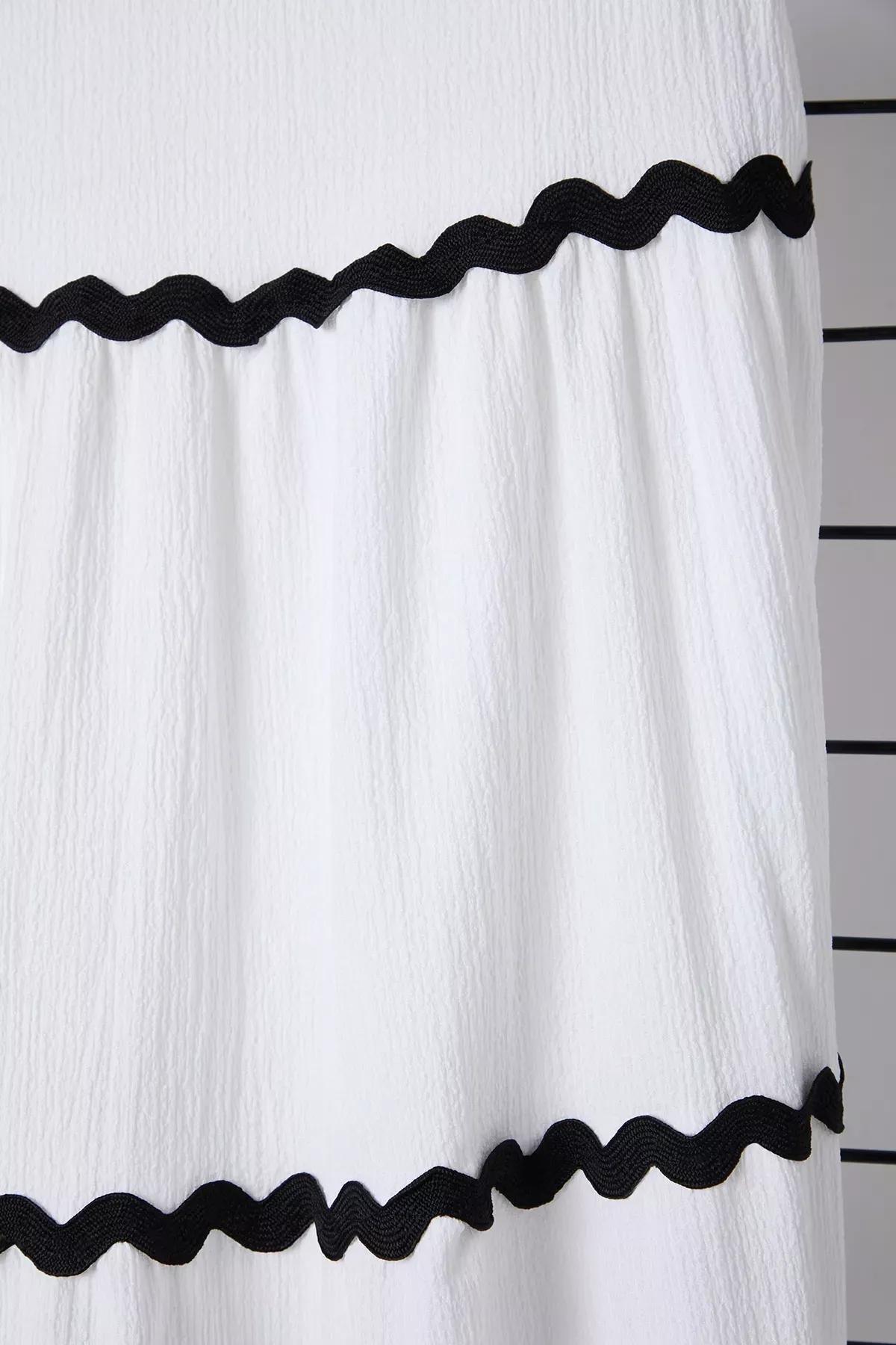White Flared Crepe Knit Skirt, , large image number 1