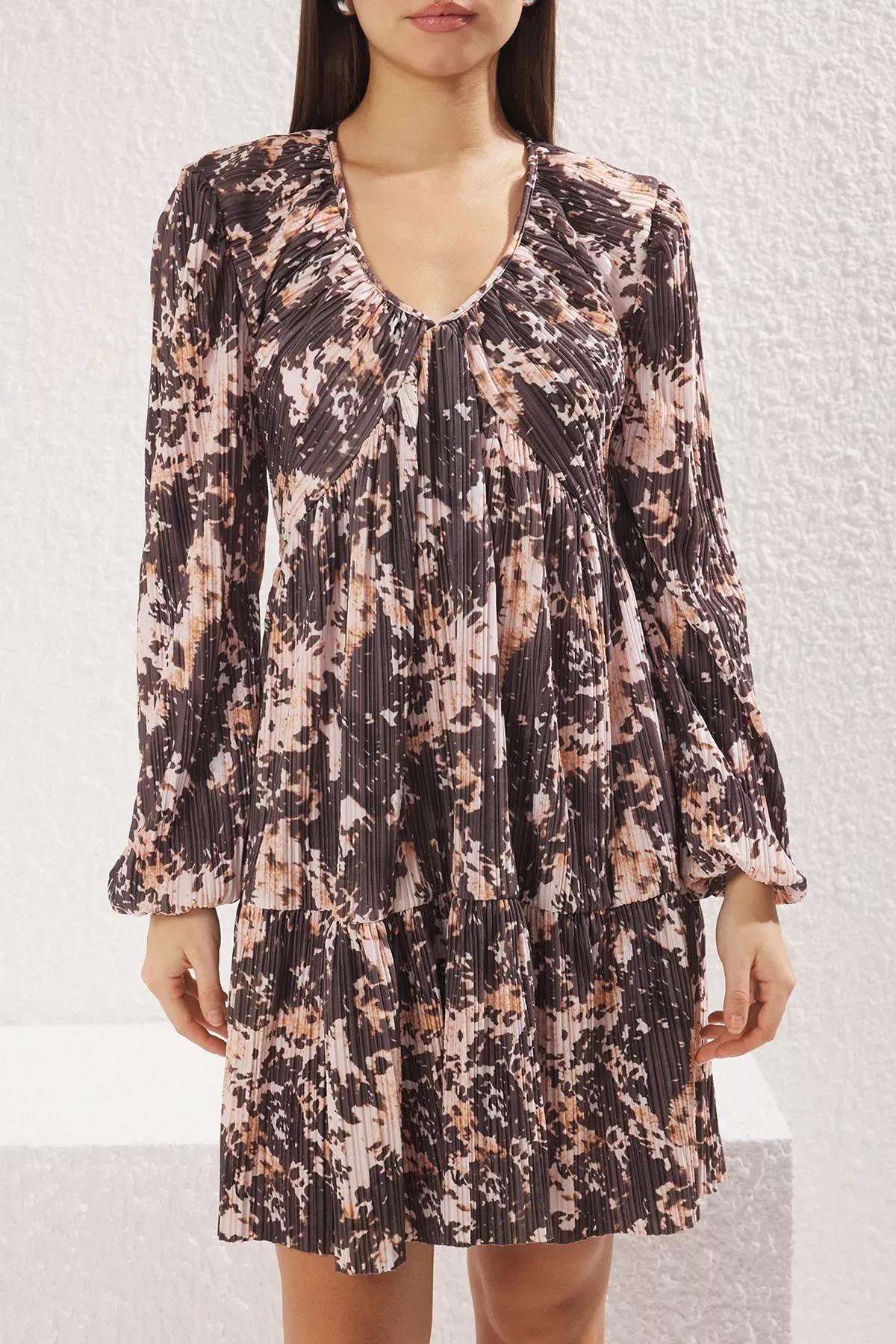 Multicolour Printed Pleated Bodycon Knit Dress, Very colorful, large image number 2