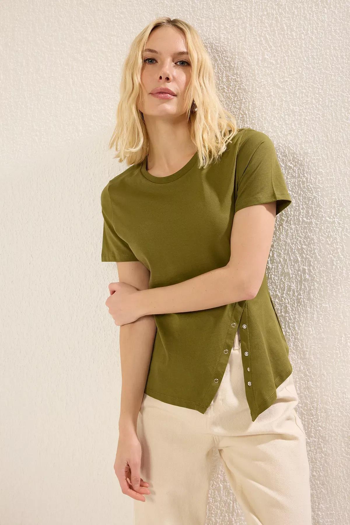 Green Snap Slit T-Shirt, , large image number 0