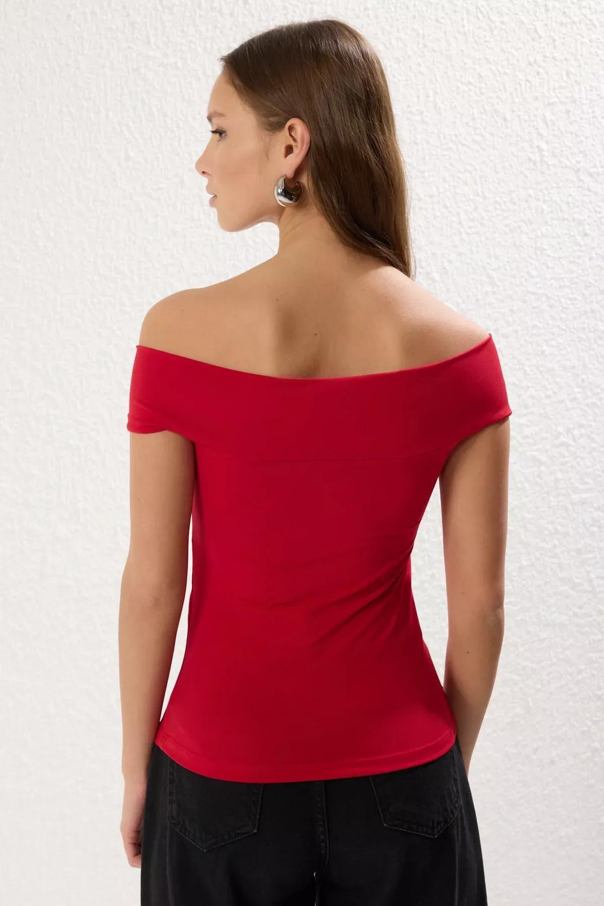 Red Fitted Knit Blouse, , large image number 4
