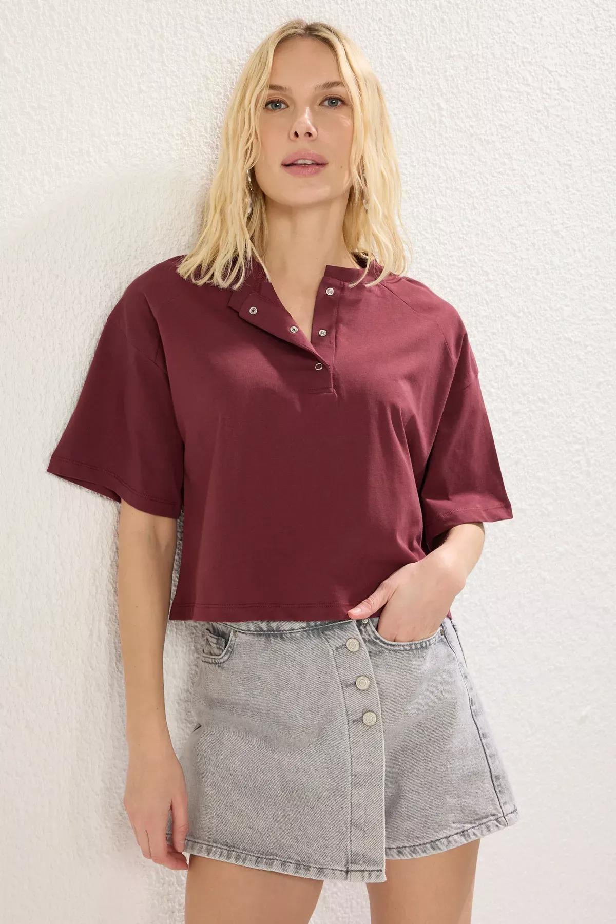 Red Relaxed Crop T-Shirt, C101_7277, large image number 0