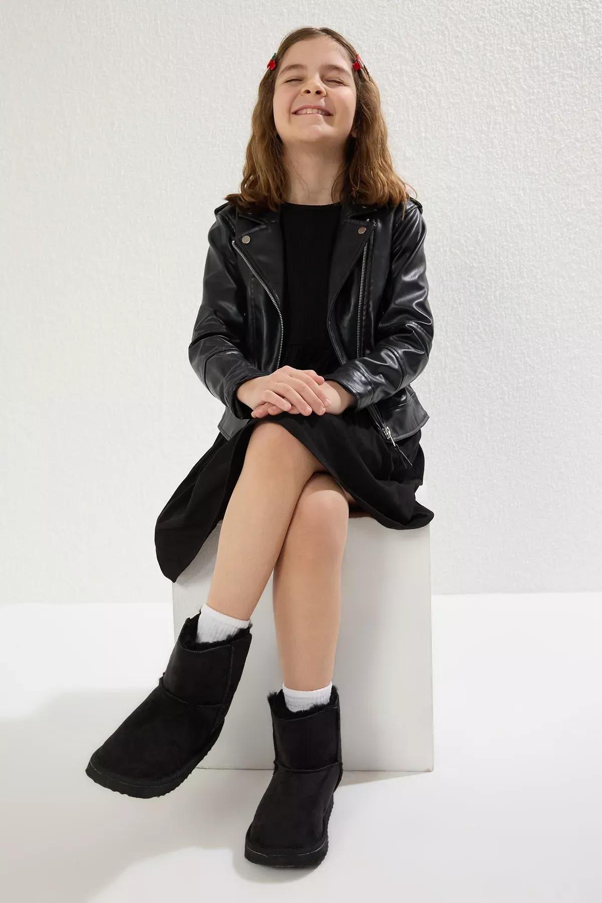 Black Flat Sole Kids Boots, , large image number 0