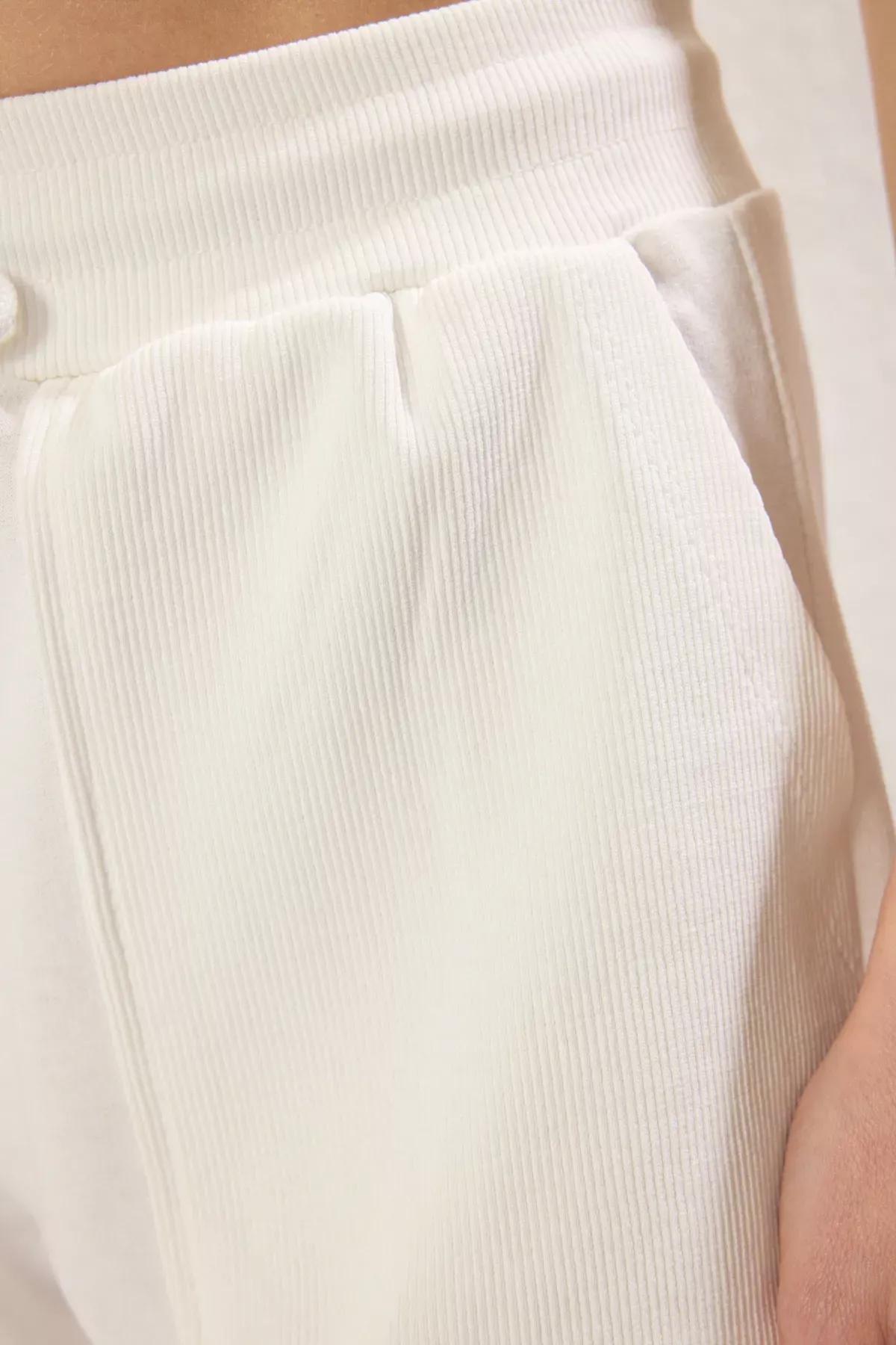 Beige Pocket Knitted Shorts, , large image number 3