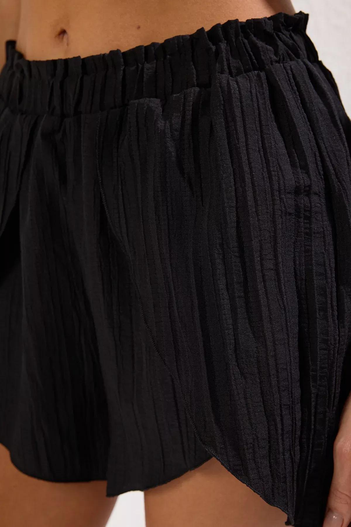 Black Slit Beach Shorts, , large image number 3