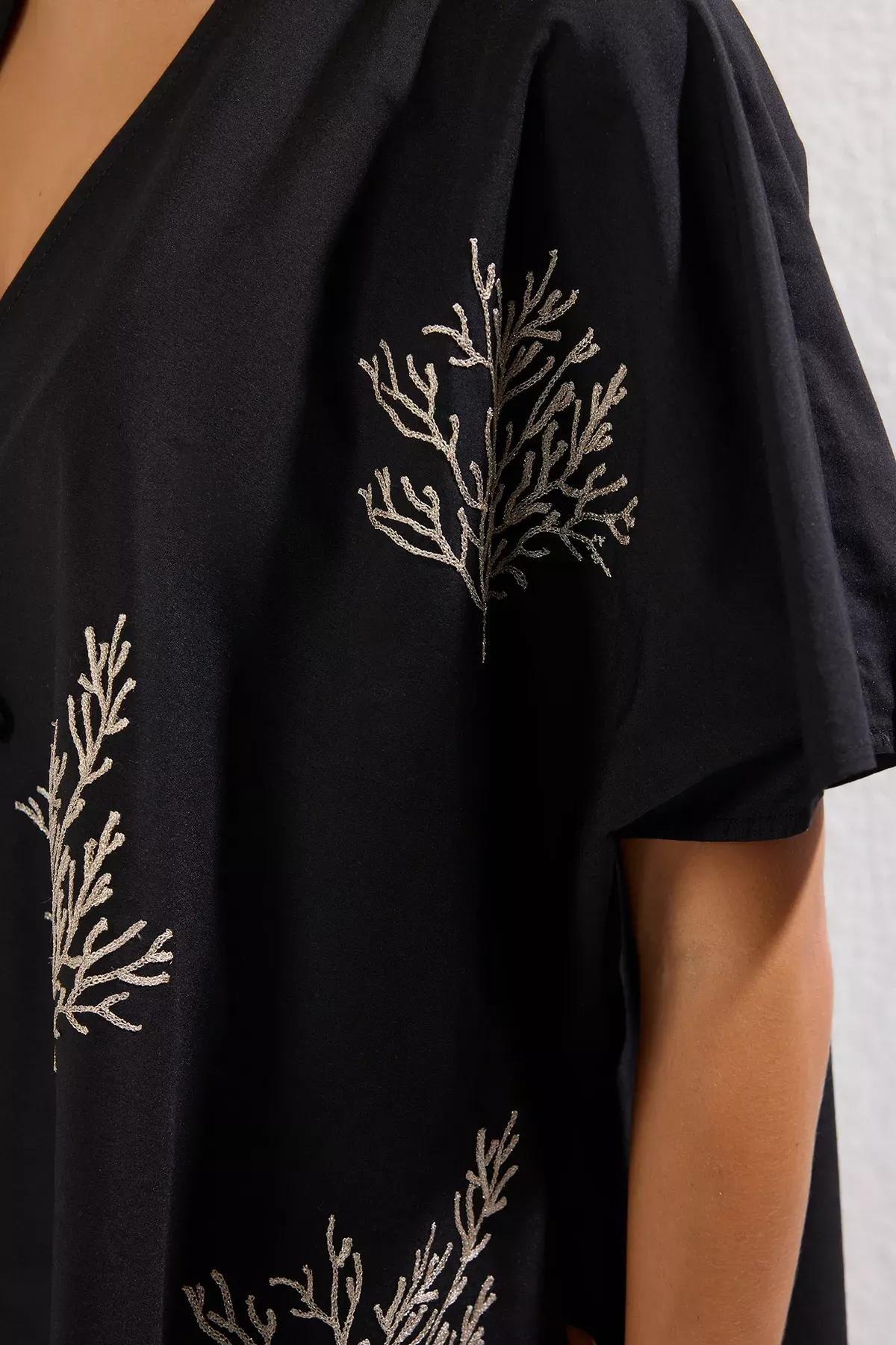 Black Mini Embroidered Beach Kimono, , large image number 3